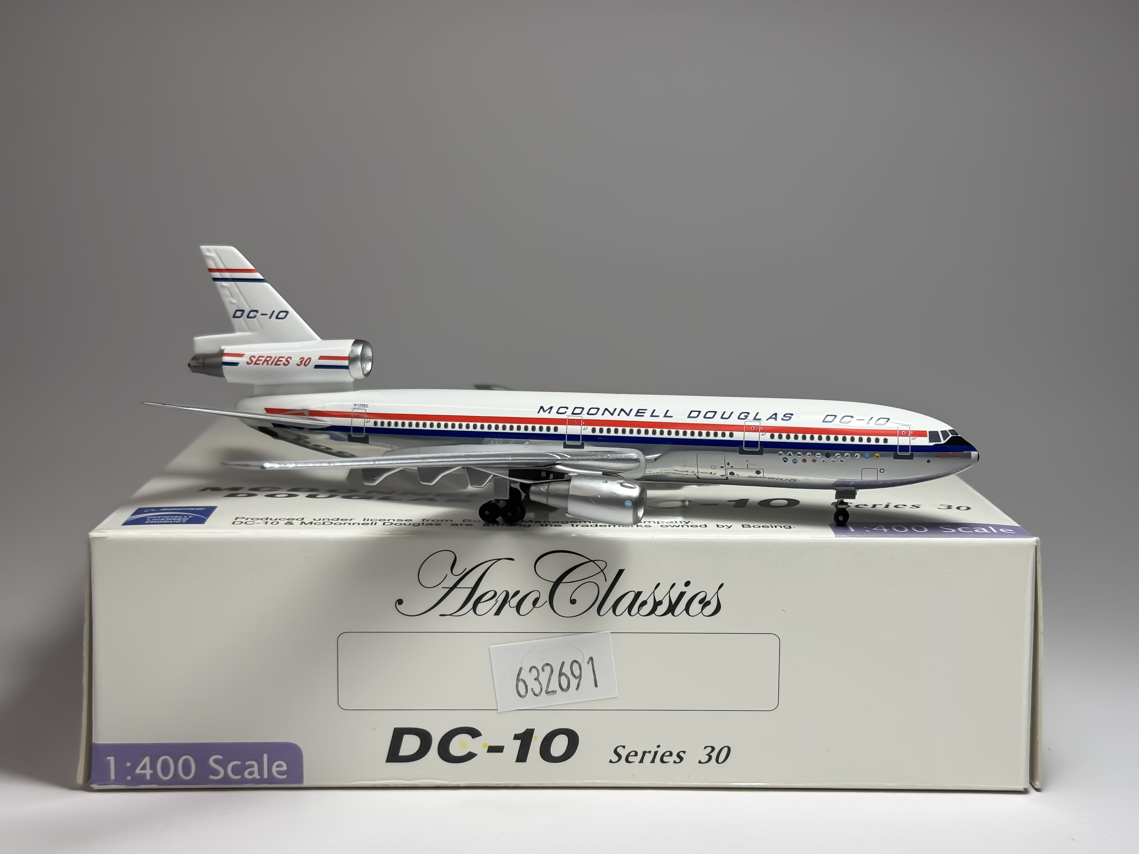 McDonnell Douglas House McDonnell Douglas DC-10-30 1:400 Aeroclassics N1339U (ACN1339U)