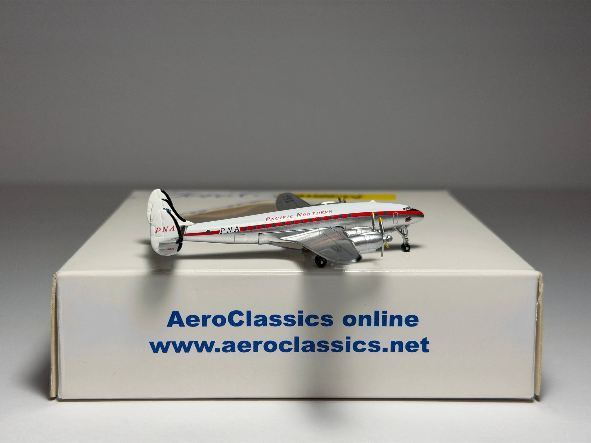 Pacific Northern Airlines Lockheed L-749 1:400 Aeroclassics N1554V (ACPNA079)
