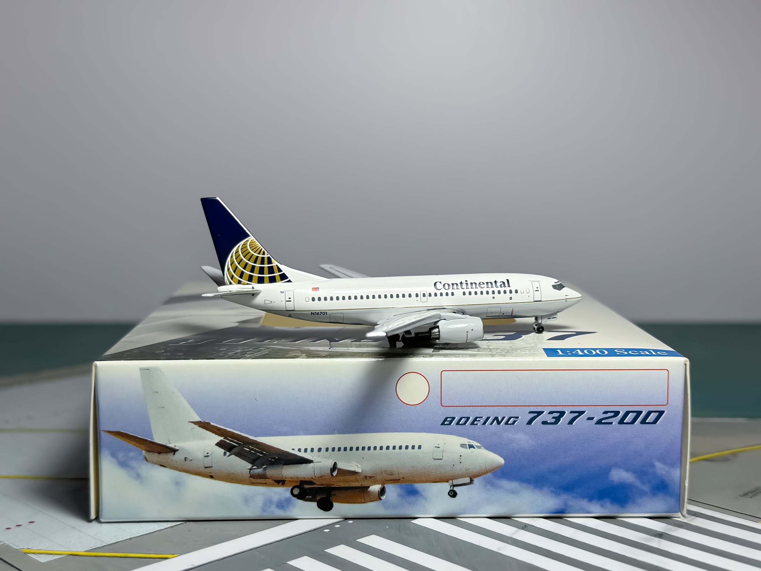 Continental Airlines Boeing 737-700 1:400 Aeroclassics N16701 (ACN16701)
