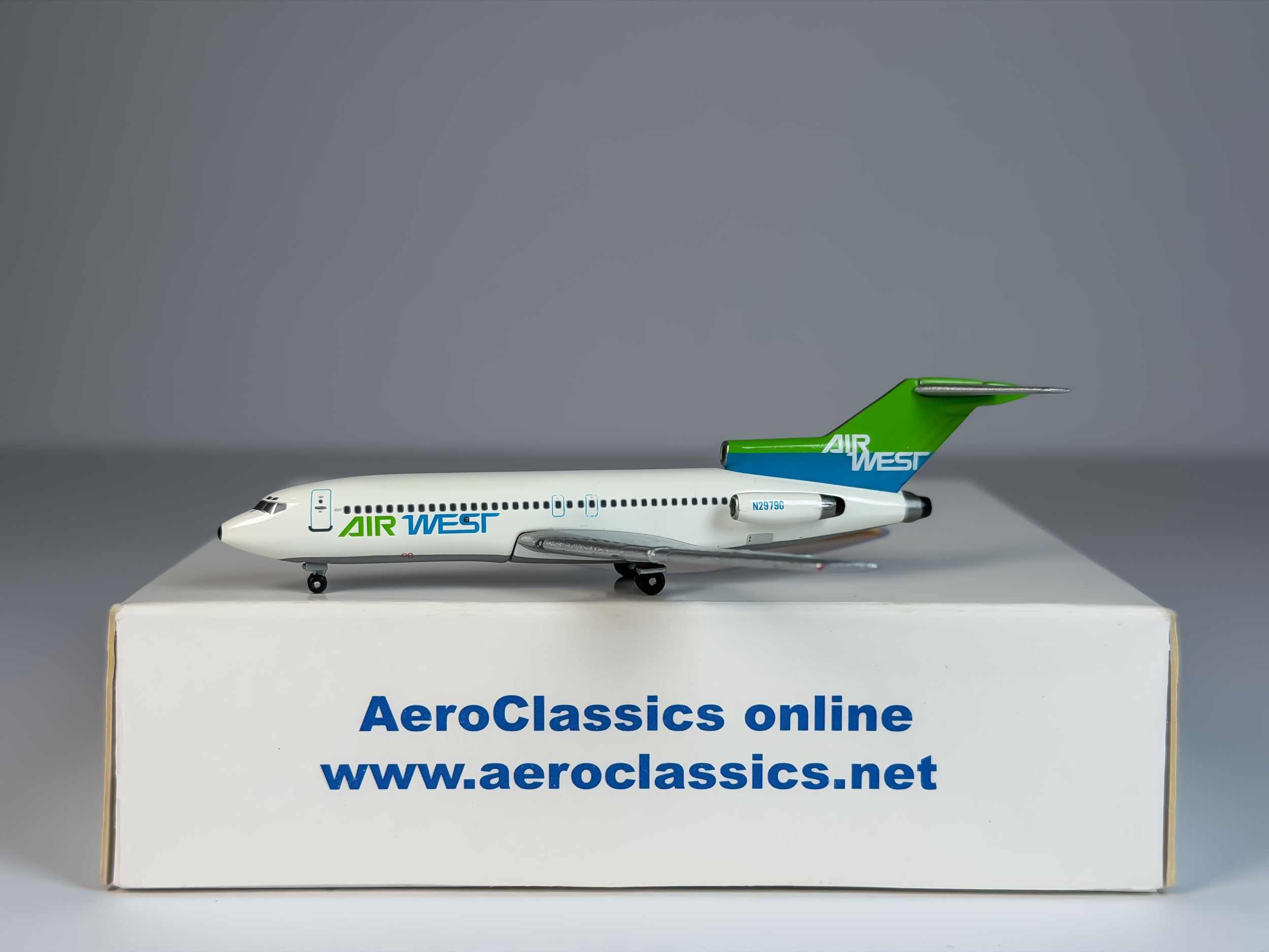 Air West Boeing 727-100 1:400 Aeroclassics N2979G (ACN2979G)
