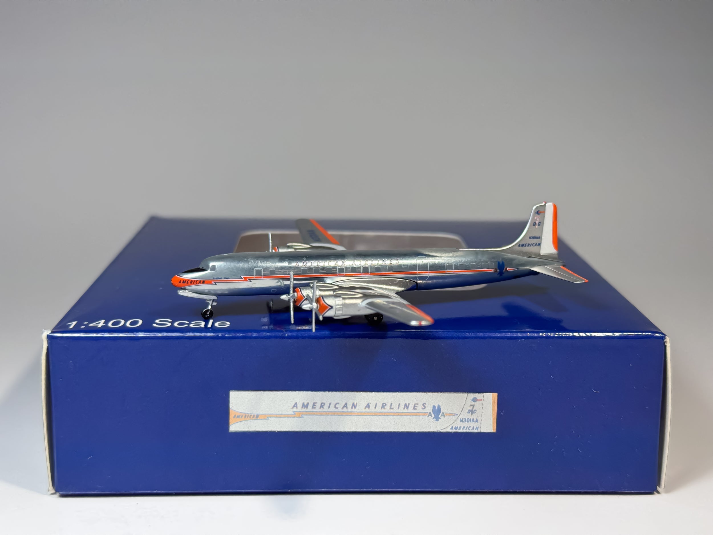 American Airlines Douglas DC-7 1:400 Aeroclassics N301AA (ACN301AA)
