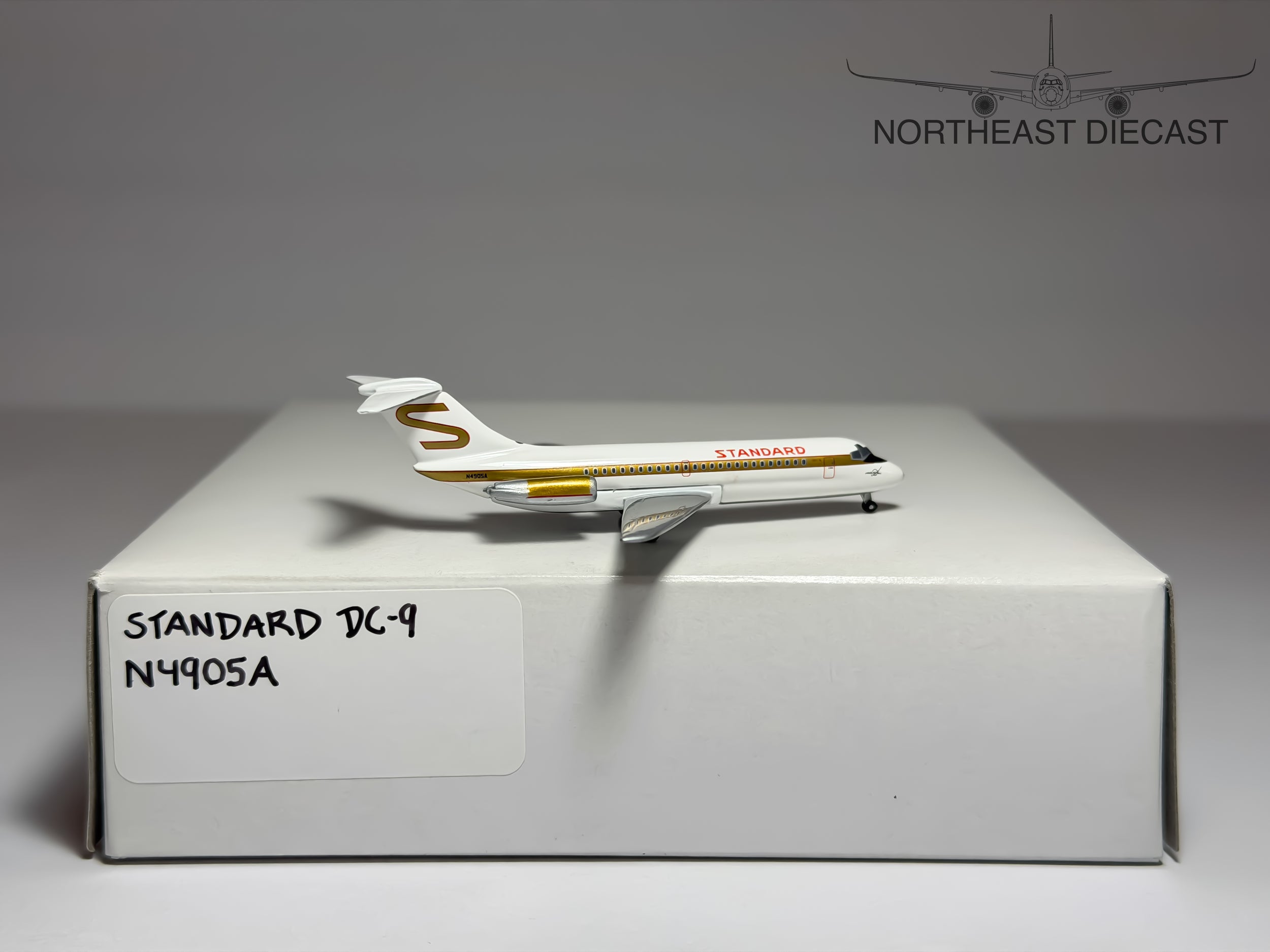 Standard Douglas DC-9-15 1:400 Aeroclassics N4905A (ACN4905A)