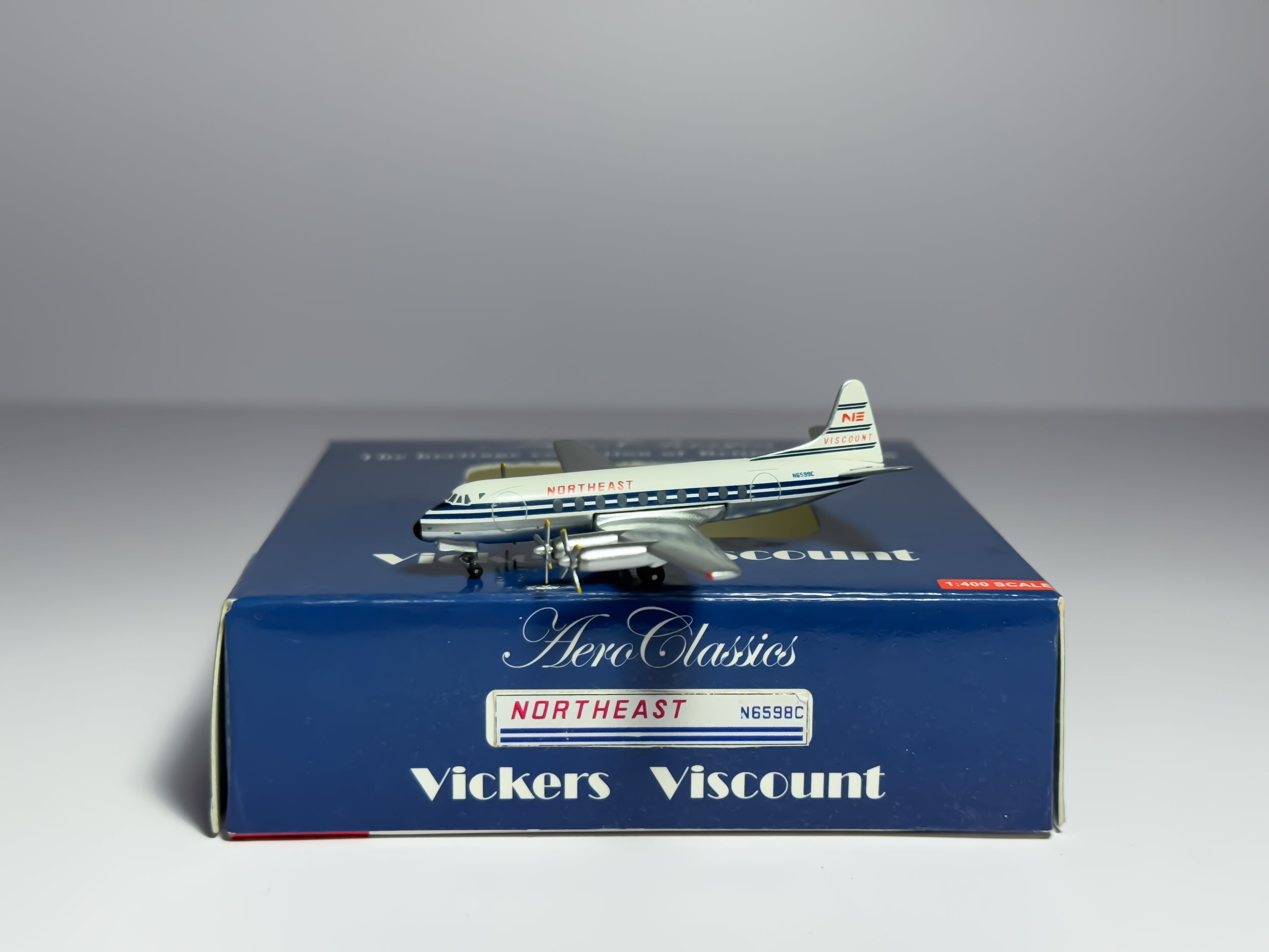 Northeast Airlines Vickers Viscount 700 1:400 Aeroclassics N6599C (ACN6599C)
