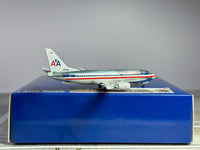American Airlines Boeing 737-300 1:400 Aeroclassics N678AA (ACN678AA)