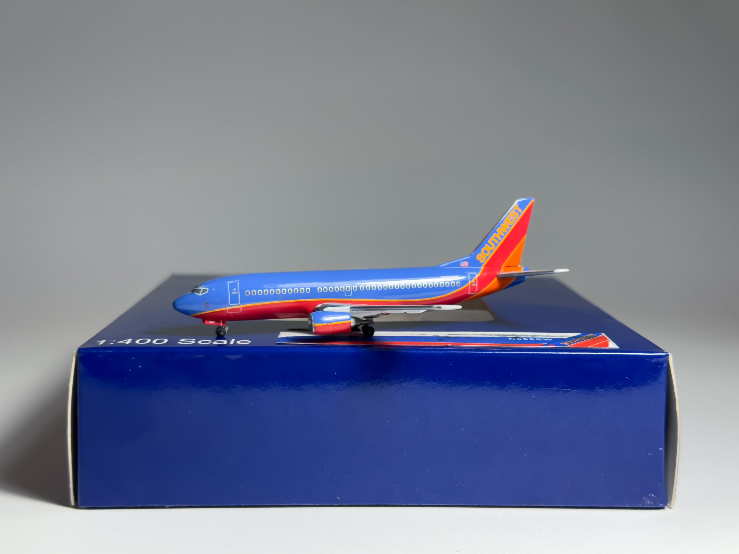 Southwest Airlines Boeing 737-300 1:400 Aeroclassics N688SW (ACN688SW)