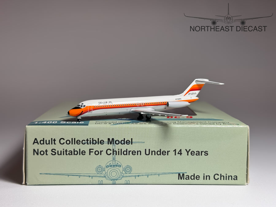 PSA Douglas DC-9-30 1:400 Aeroclassics N708PS (ACN708PS)
