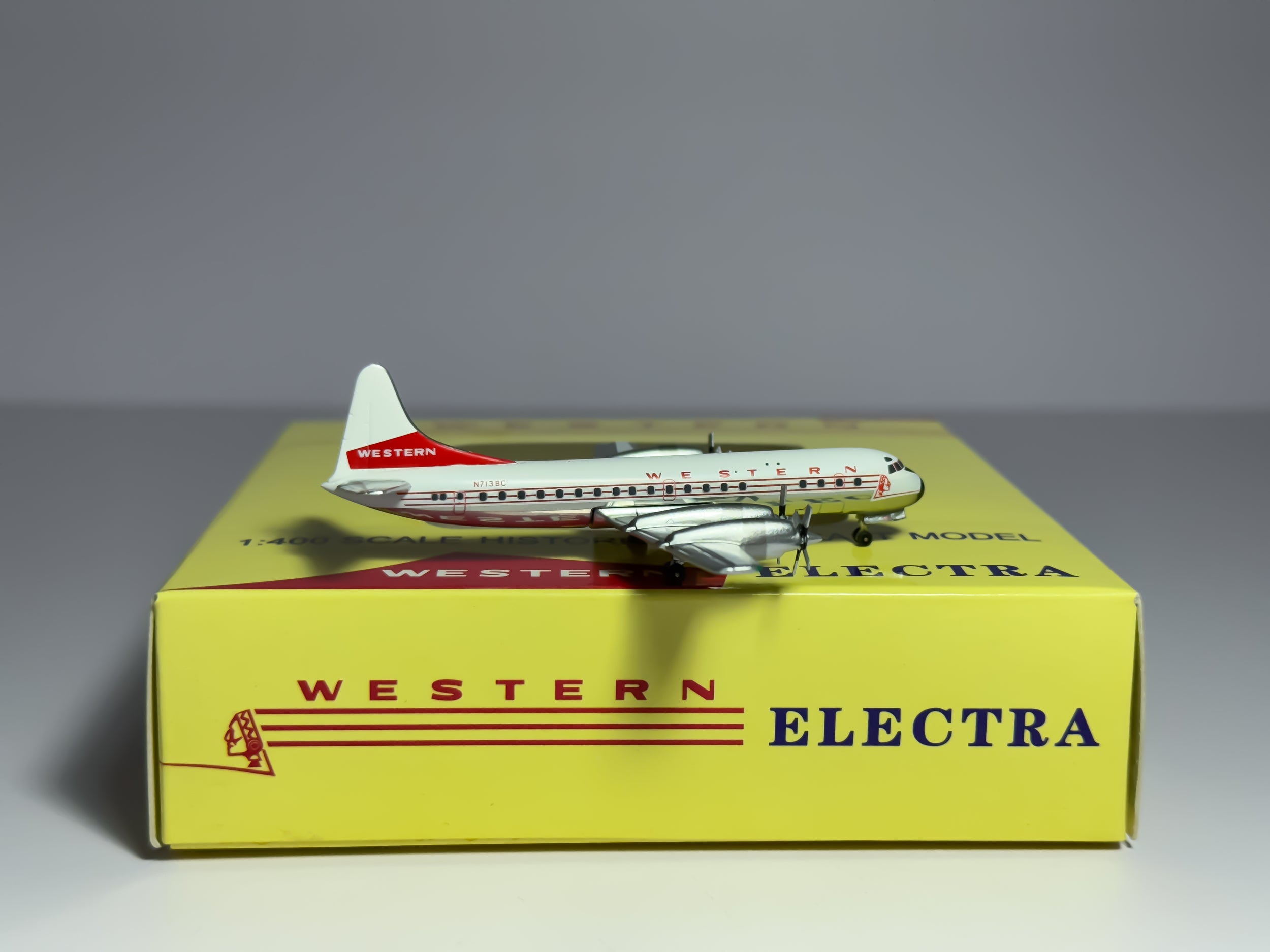 Western Airlines Lockheed L-188 Electra 1:400 Aeroclassics N7138C (ACN7138C)