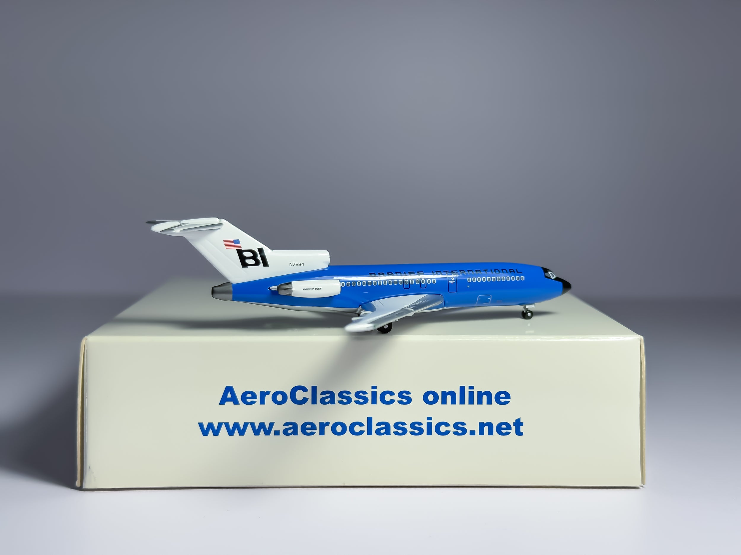 Braniff International Boeing 727-100 1:400 Aeroclassics N7284 (ACN7284)
