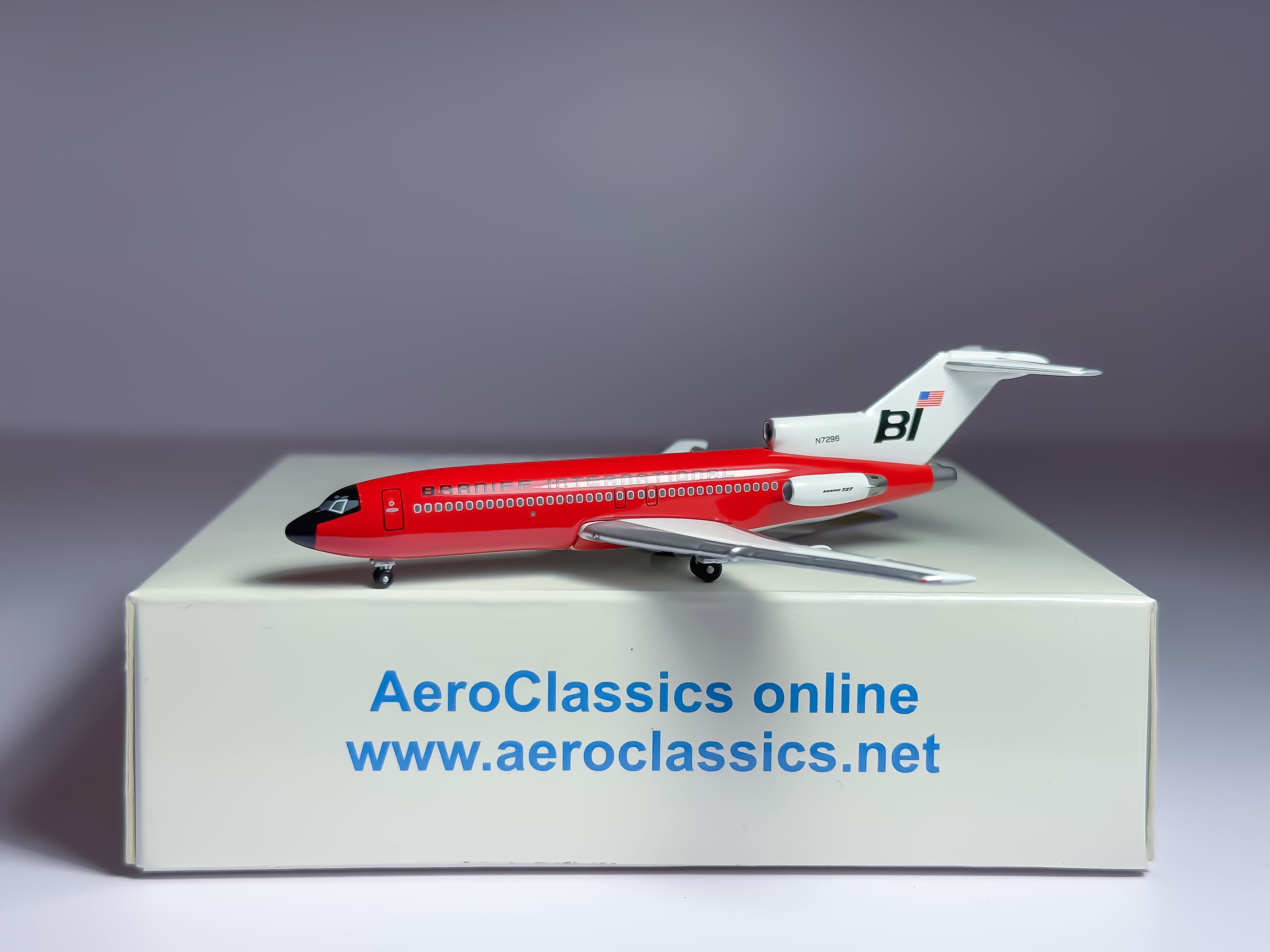 Braniff International Boeing 727-100 1:400 Aeroclassics N7296 (ACN7296)