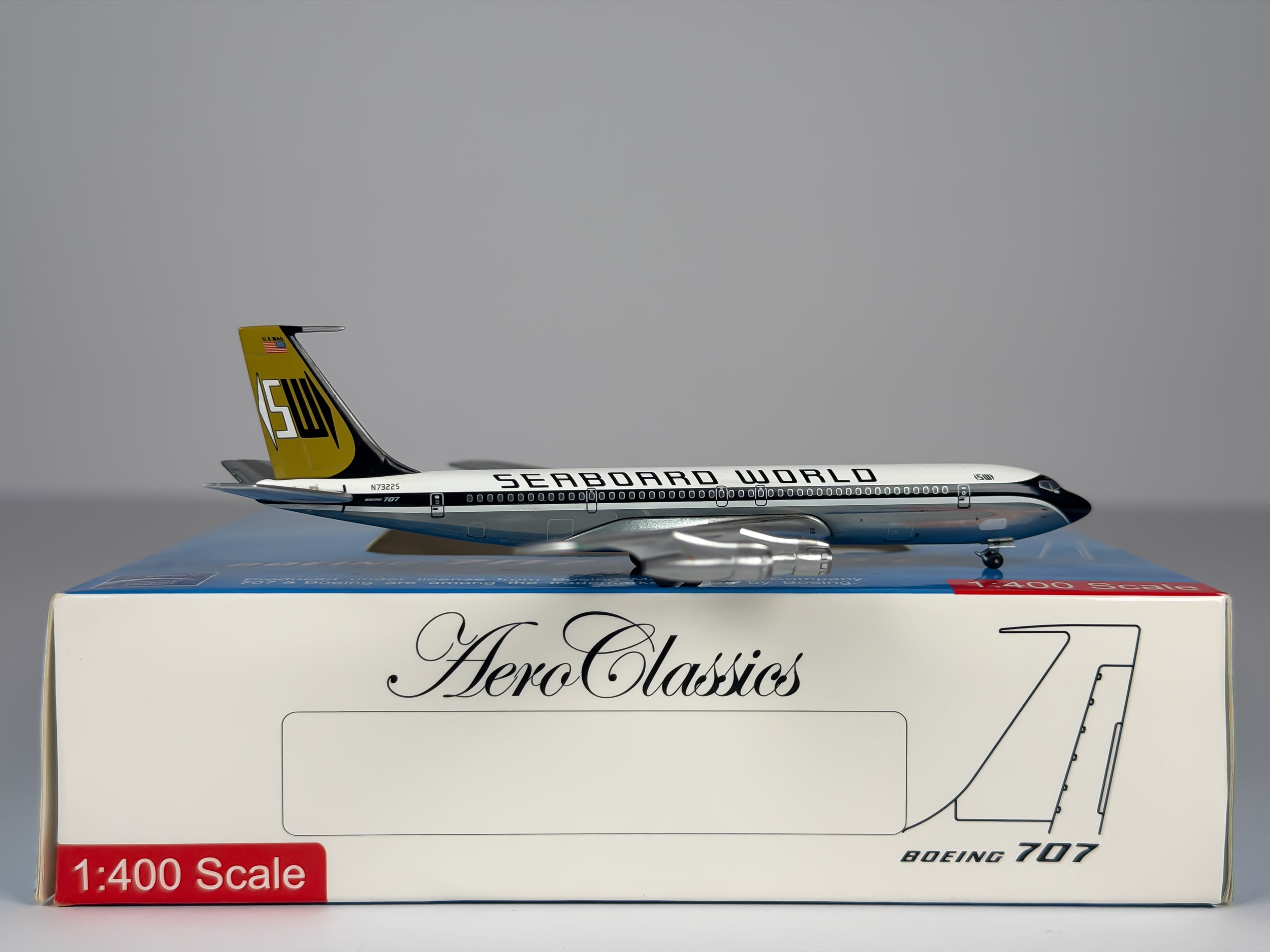 Seaboard World Boeing 707-300 1:400 Aeroclassics N7322S (ACN7322S)