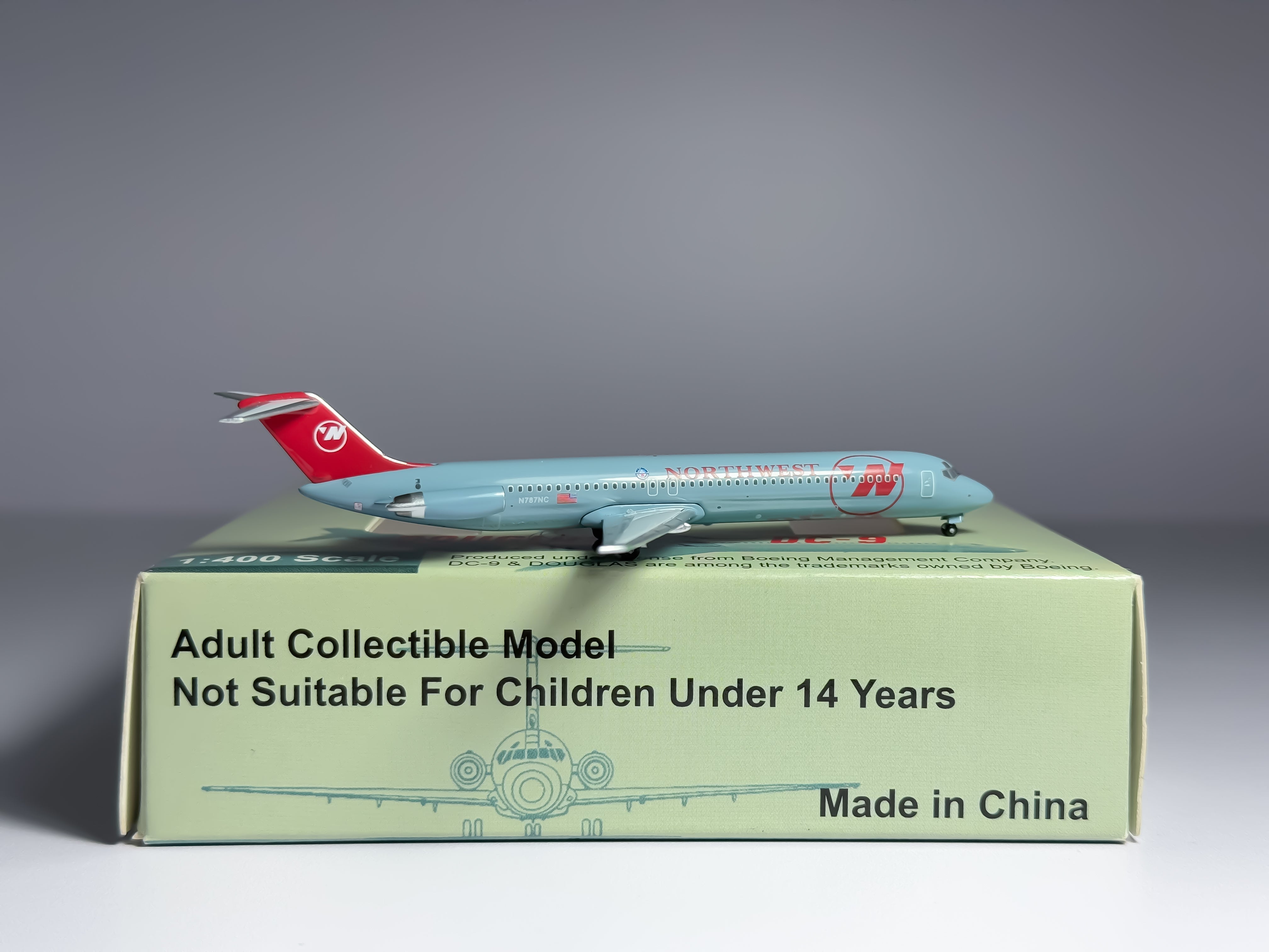 Northwest Airlines Douglas DC-9-40 1:400 Aeroclassics N787NC (ACN787NC)