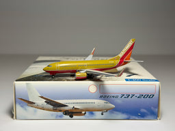 Southwest Airlines Boeing 737-700 1:400 Aeroclassics N792SW (ACN792SW)