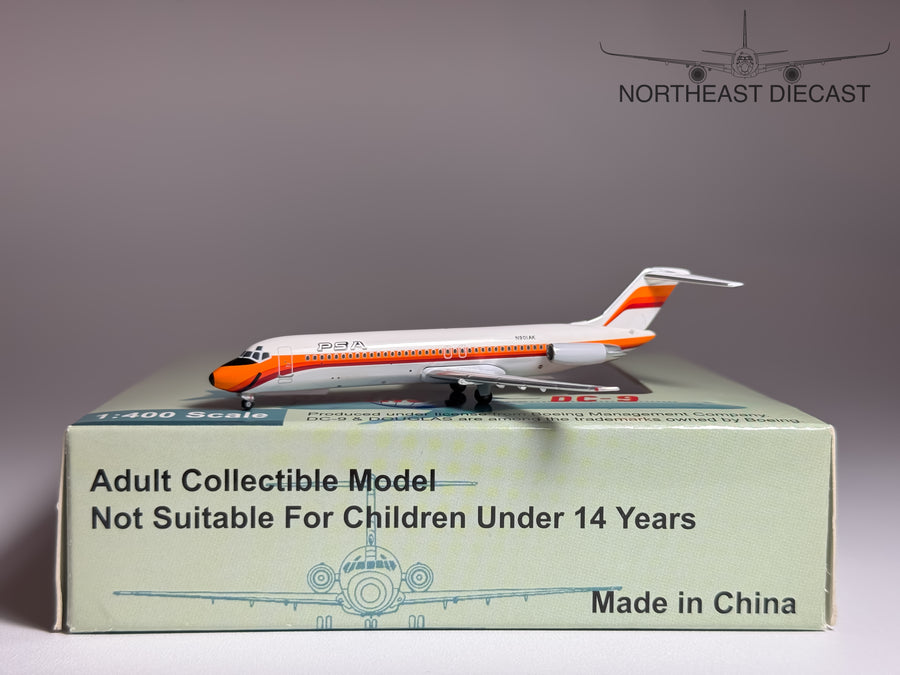 PSA Douglas DC-9-30 1:400 Aeroclassics N901AK (ACN901AK)