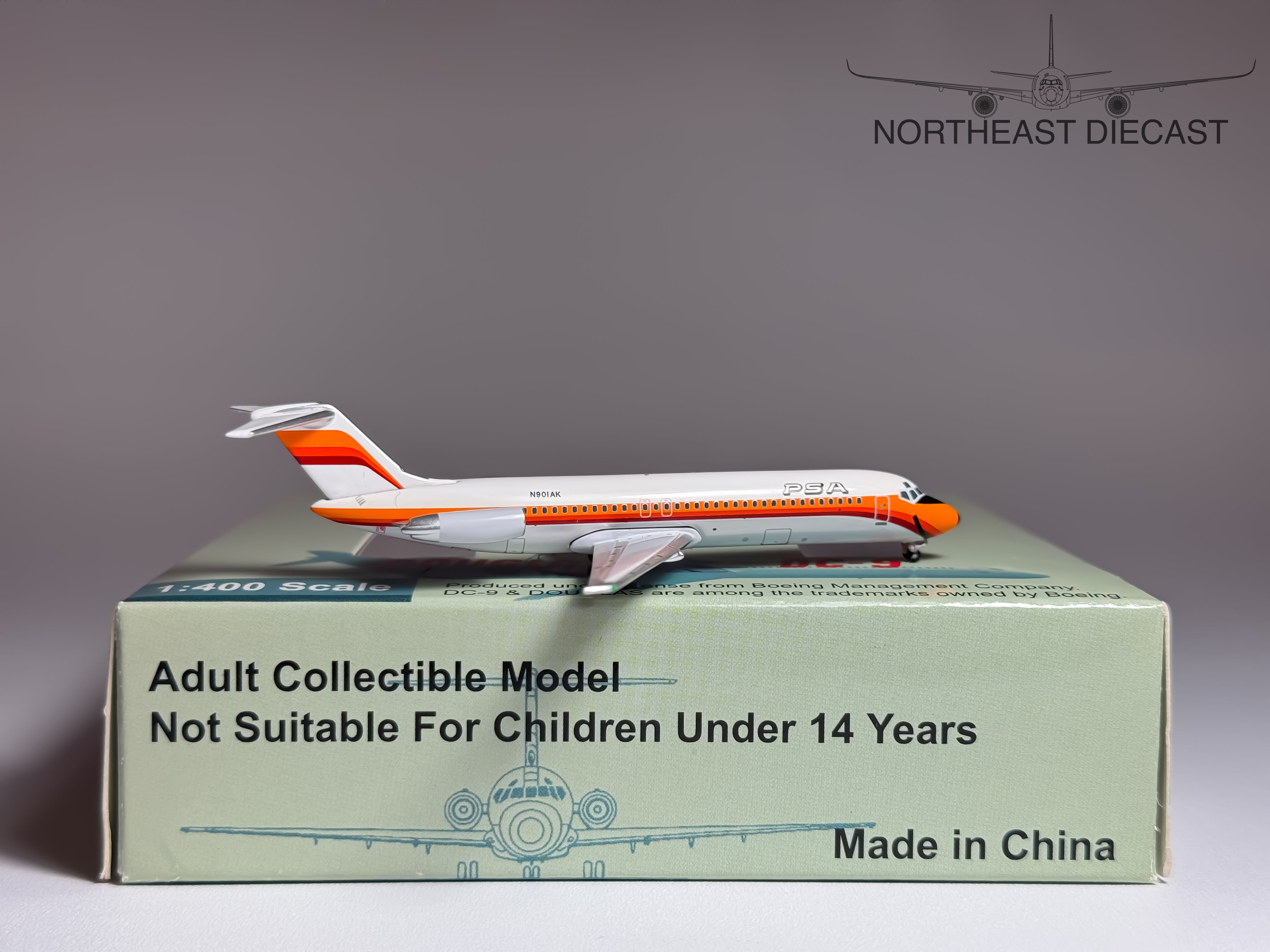 PSA Douglas DC-9-30 1:400 Aeroclassics N901AK (ACN901AK)