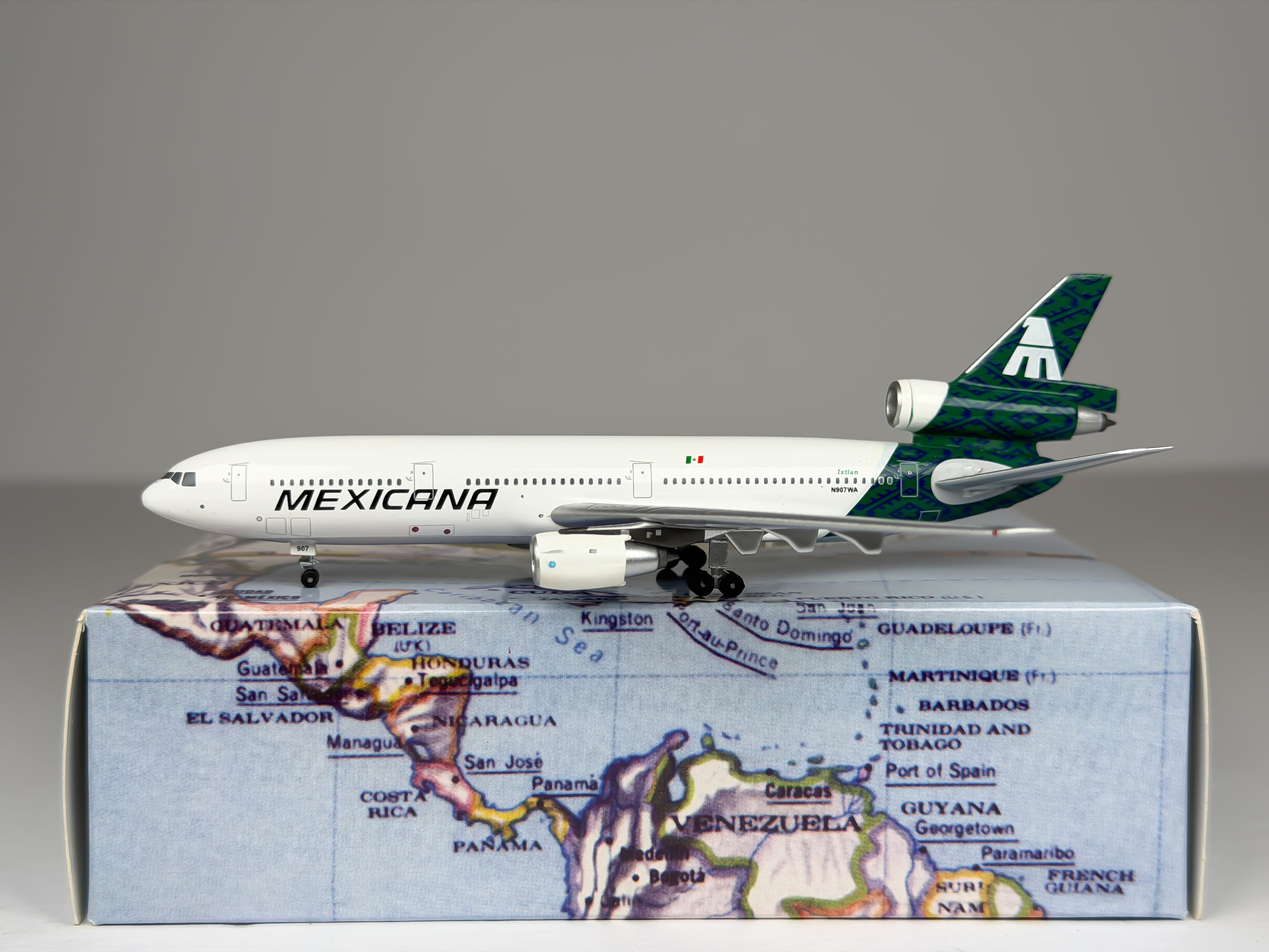 Mexicana McDonnell Douglas DC-10-10 1:400 Aeroclassics N907WA (ACN907WA)