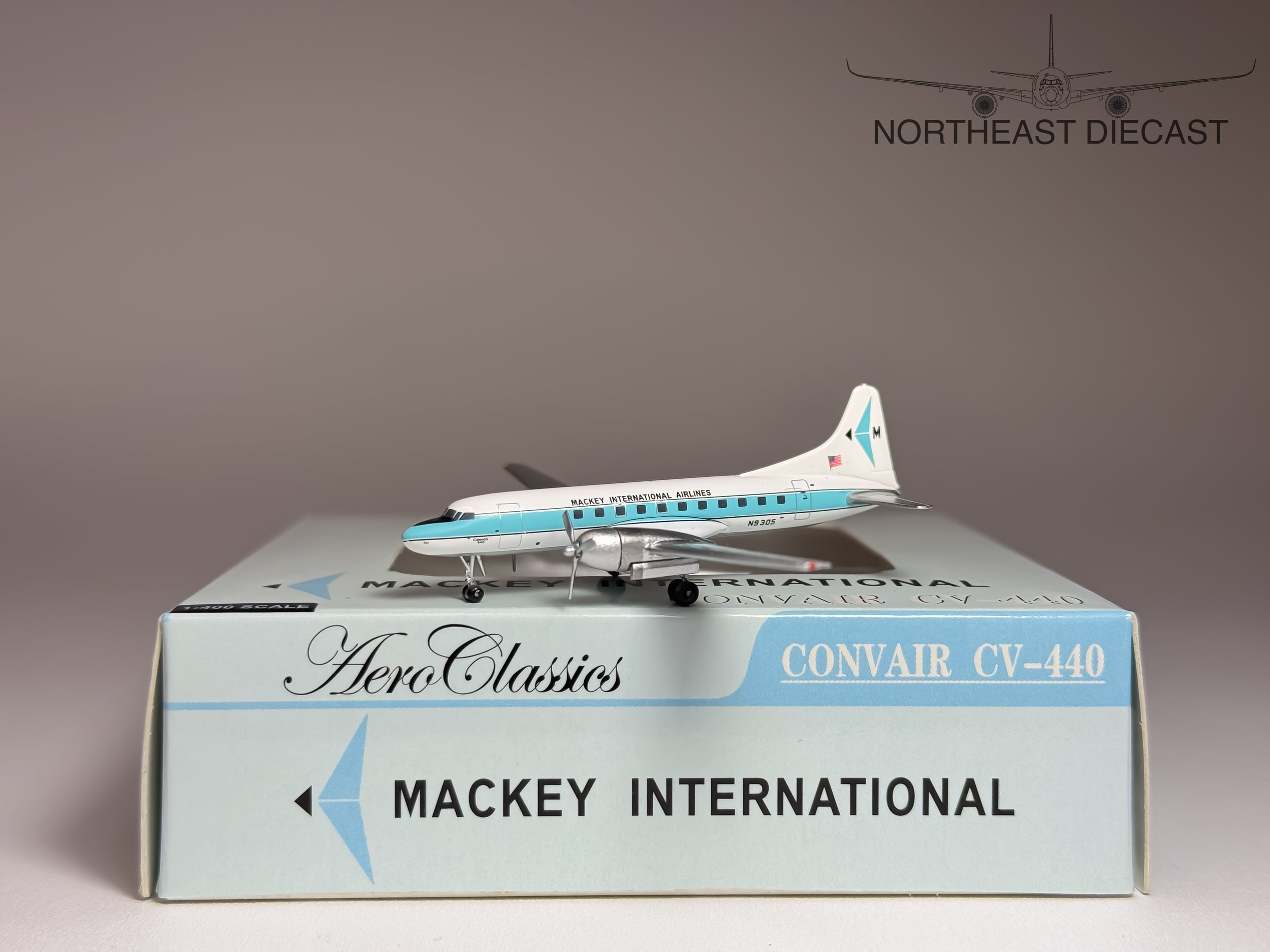 Mackey International Convair CV-440 1:400 Aeroclassics N9305 (ACN9305)