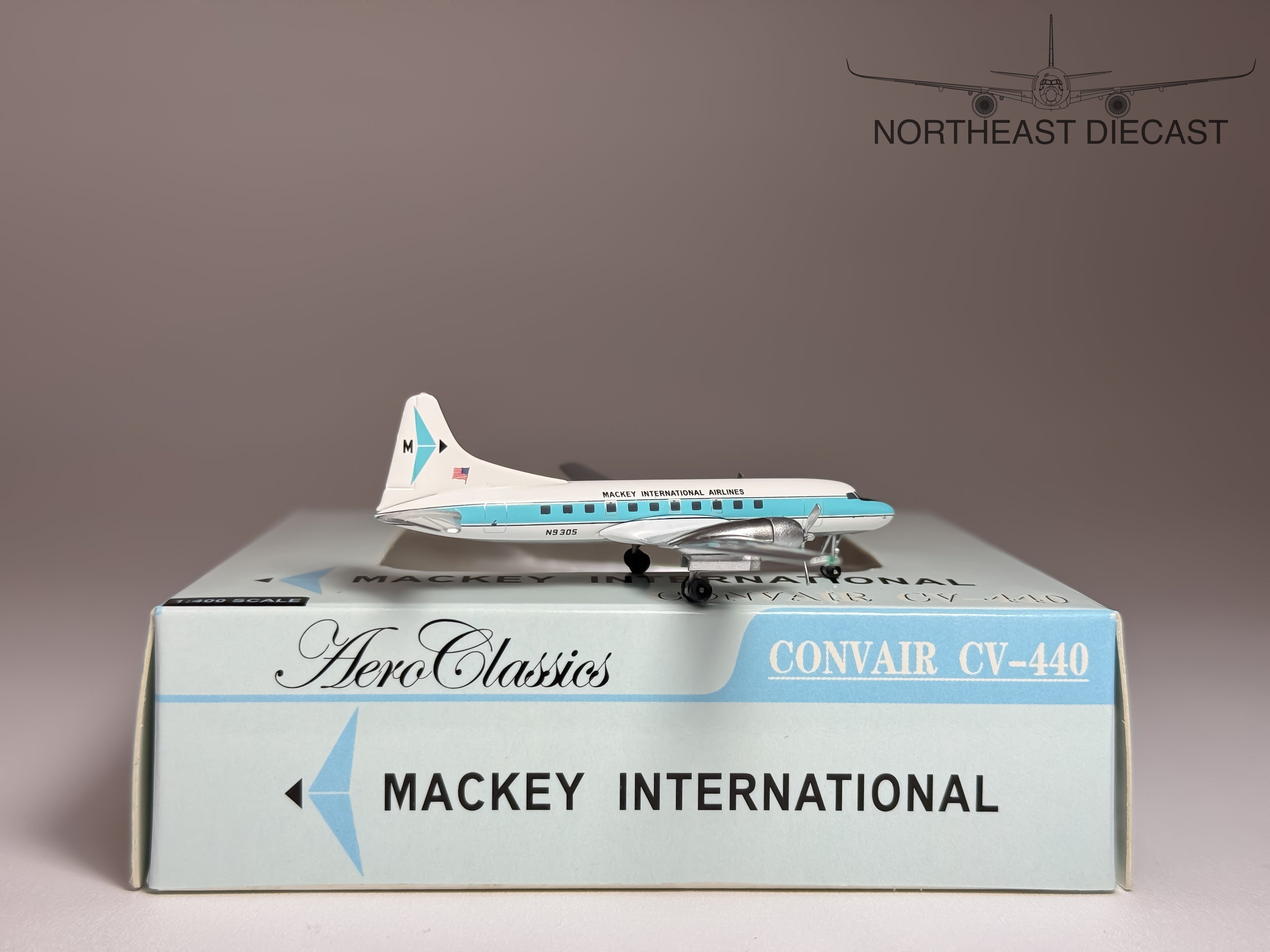 Mackey International Convair CV-440 1:400 Aeroclassics N9305 (ACN9305)