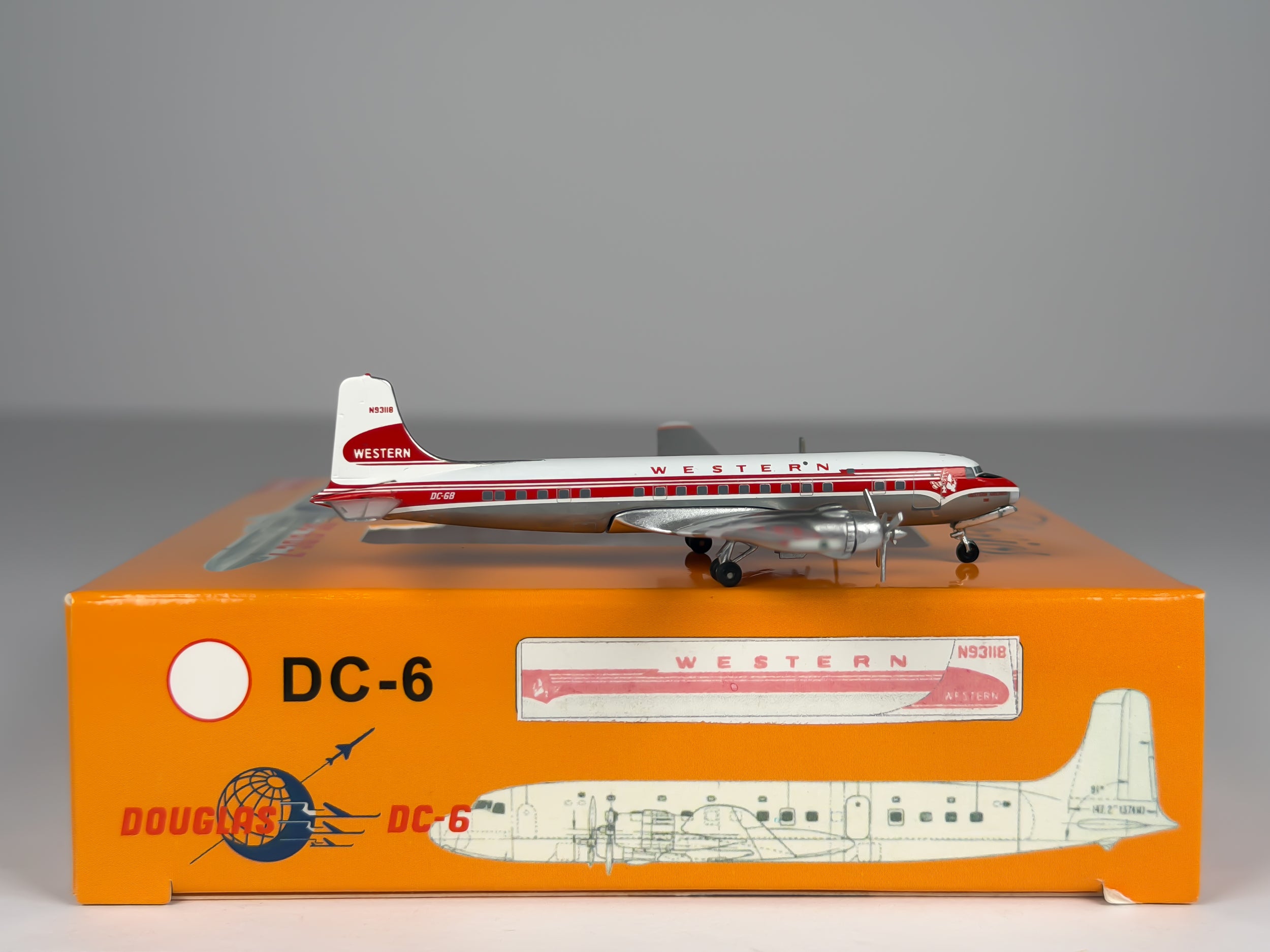 Western Airlines Douglas DC-6 1:400 Aeroclassics N93118 (ACN93118)