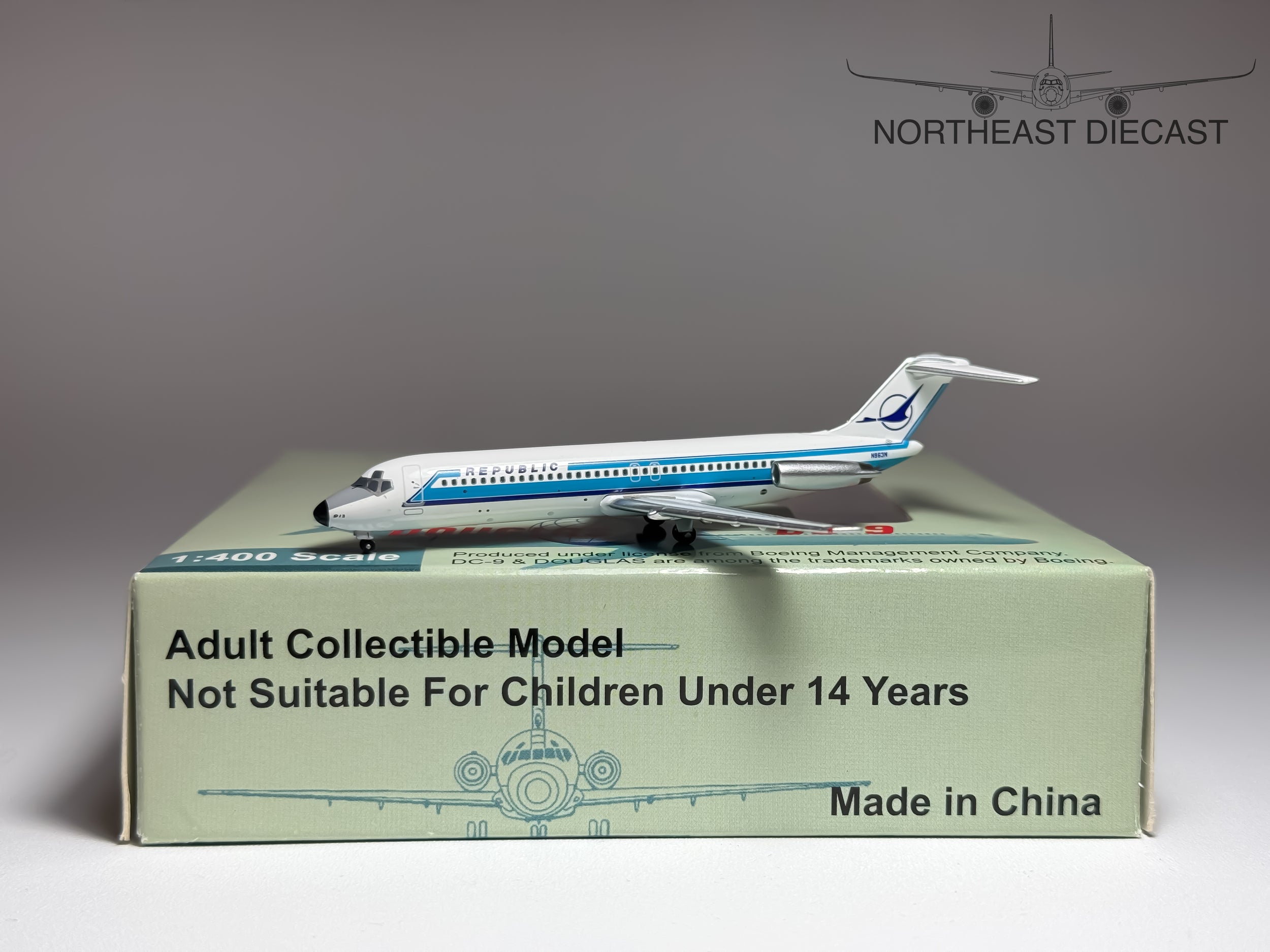 Republic Airlines Douglas DC-9-30 1:400 Aeroclassics N963N (ACN963N)