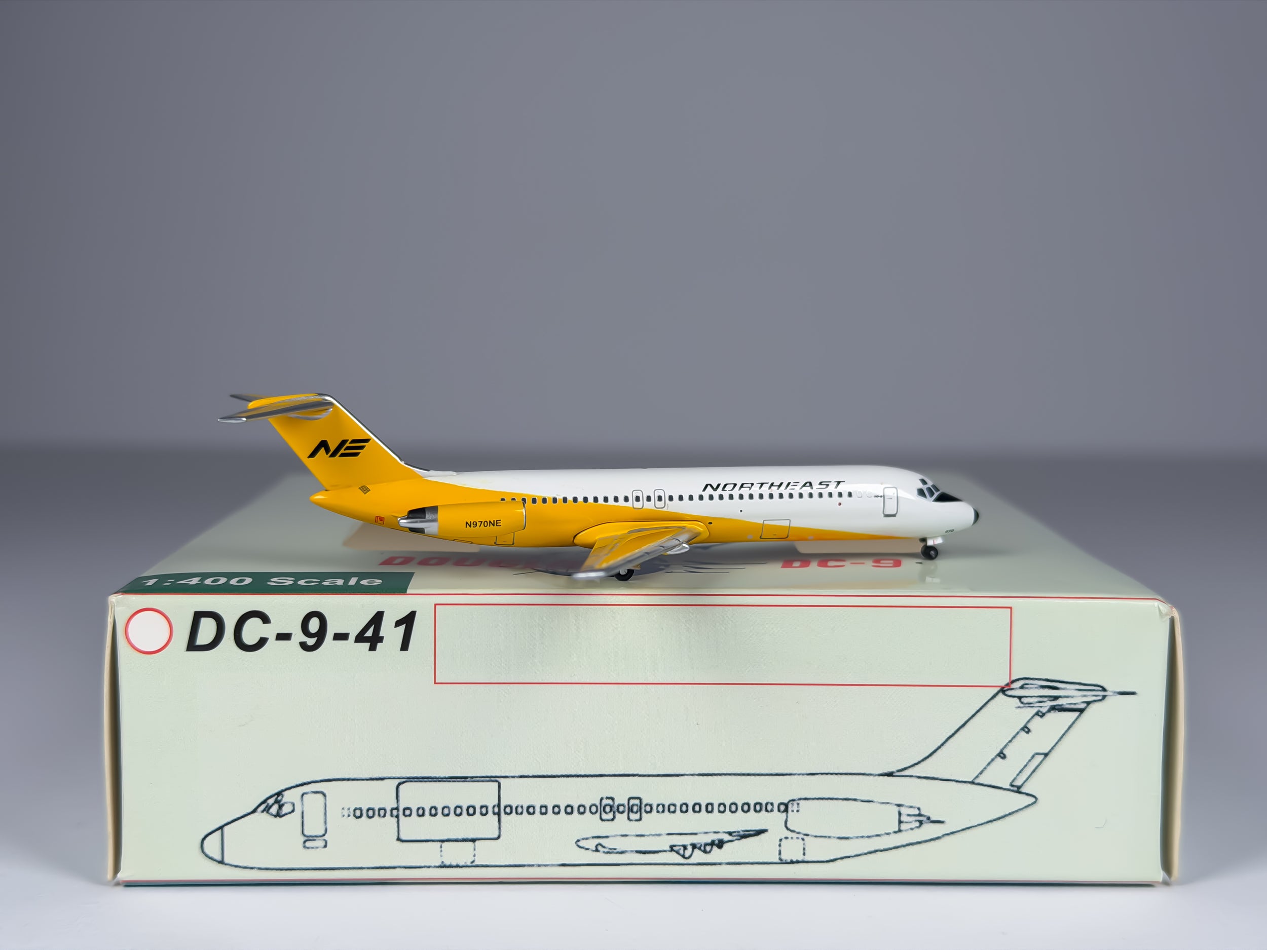 Northeast Airlines Douglas DC-9-30 1:400 Aeroclassics N970NE (ACN970NE)