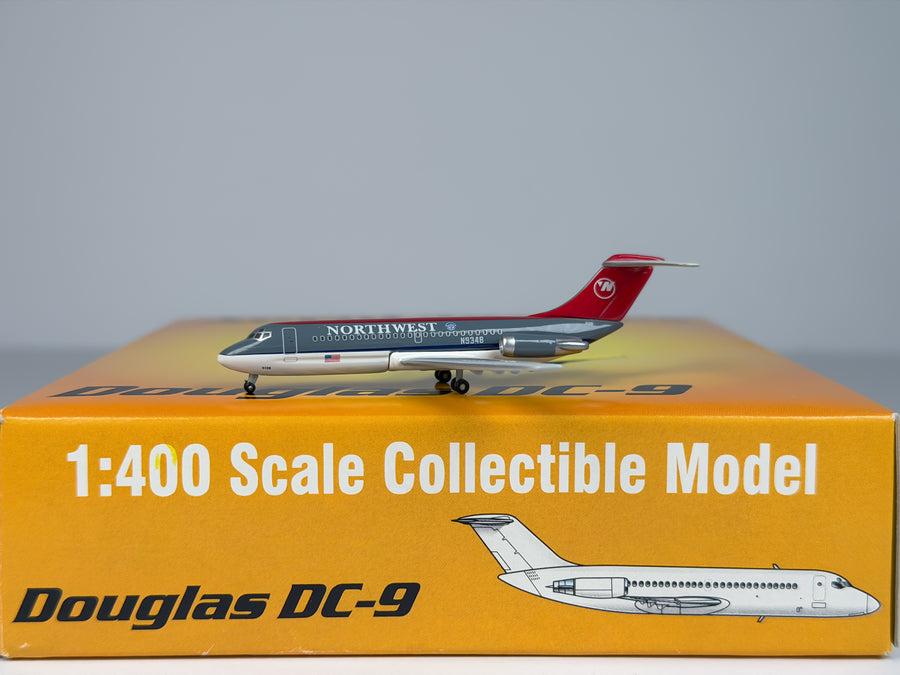 Northwest Airlines Douglas DC-9-10 1:400 Aeroclassics N9348 (ACNWA083)