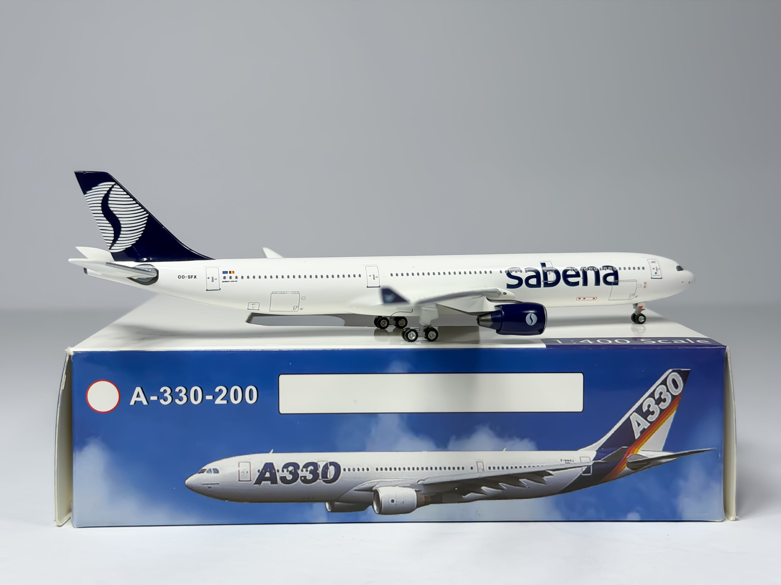 Sabena Airbus A330-300 1:400 Aeroclassics OO-SFX (ACOOSFX)