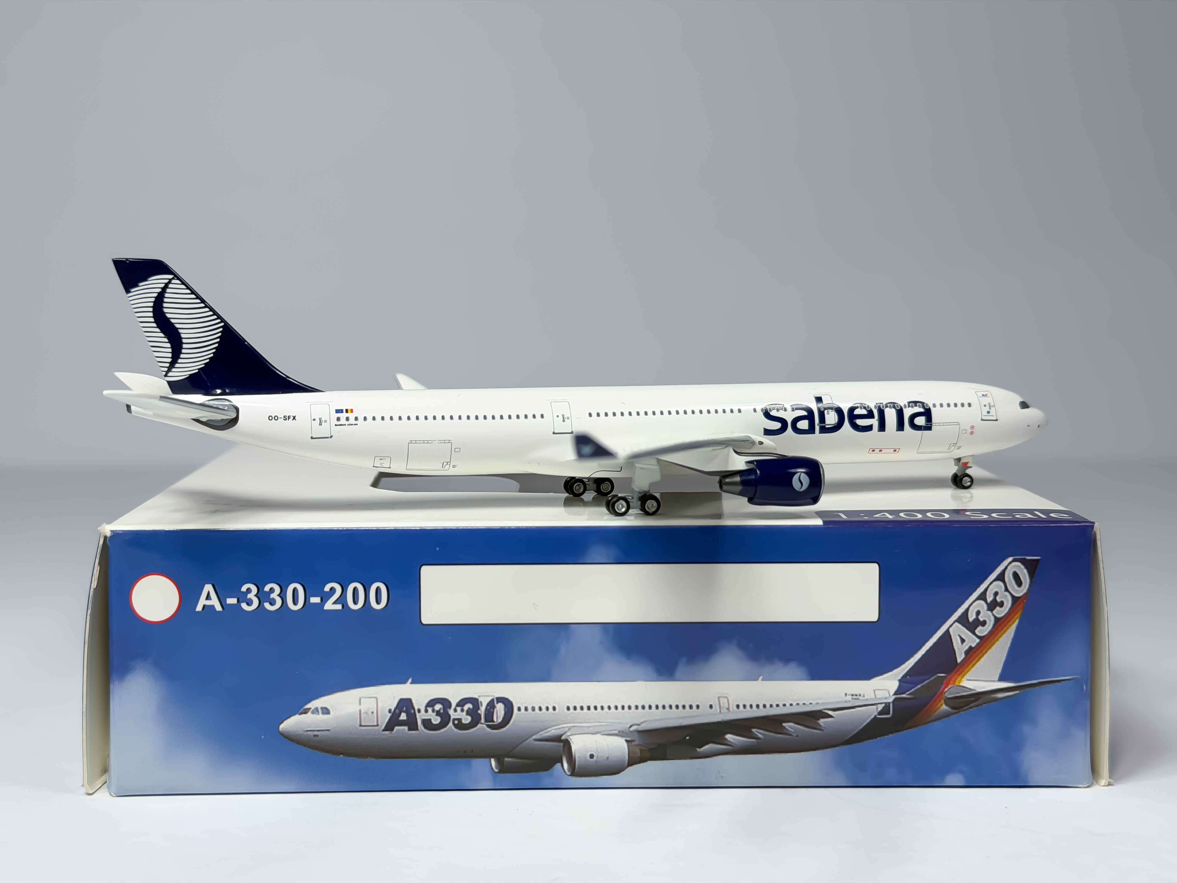 Sabena Airbus A330-300 1:400 Aeroclassics OO-SFX (ACOOSFX)