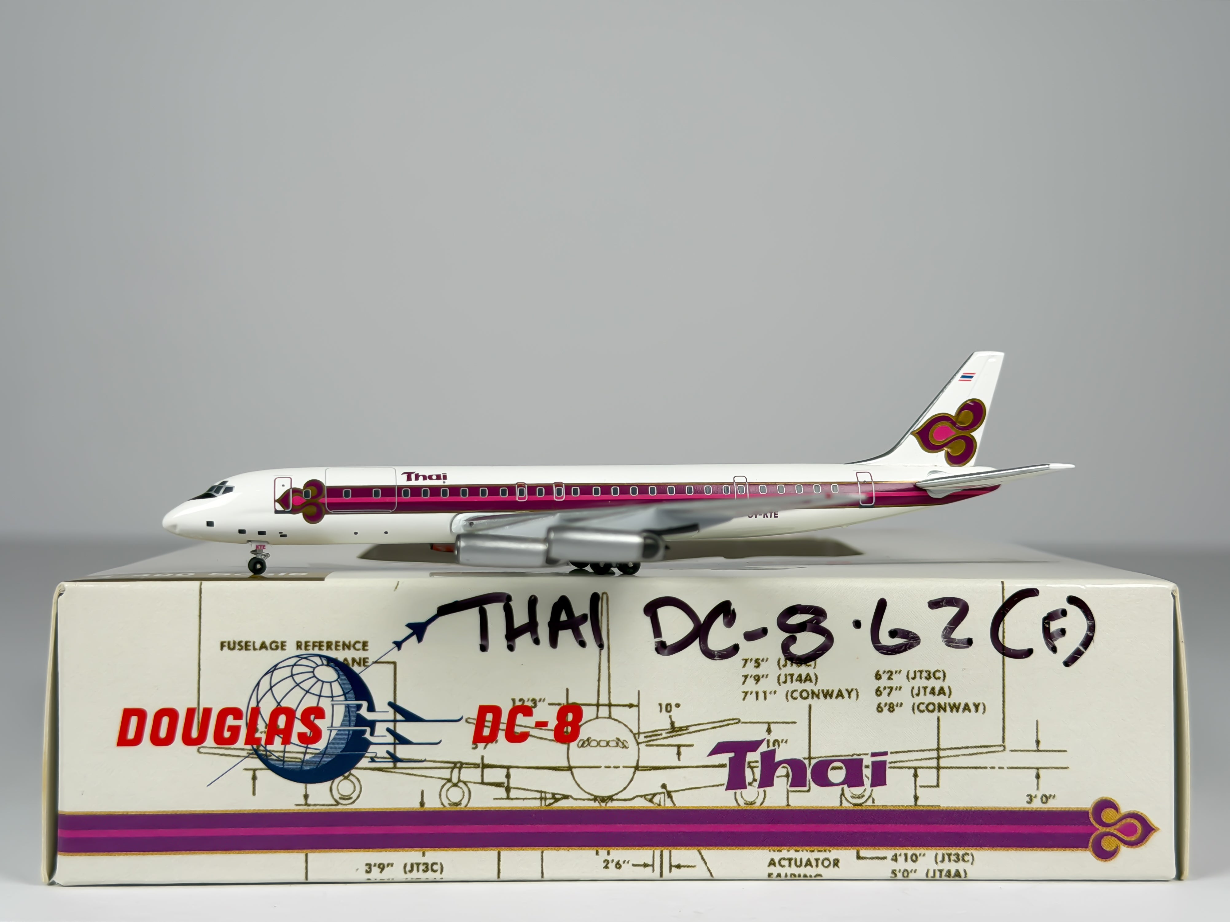 Thai Airways Douglas DC-8-63 1:400 Aeroclassics OY-KTE (ACOYKTE)