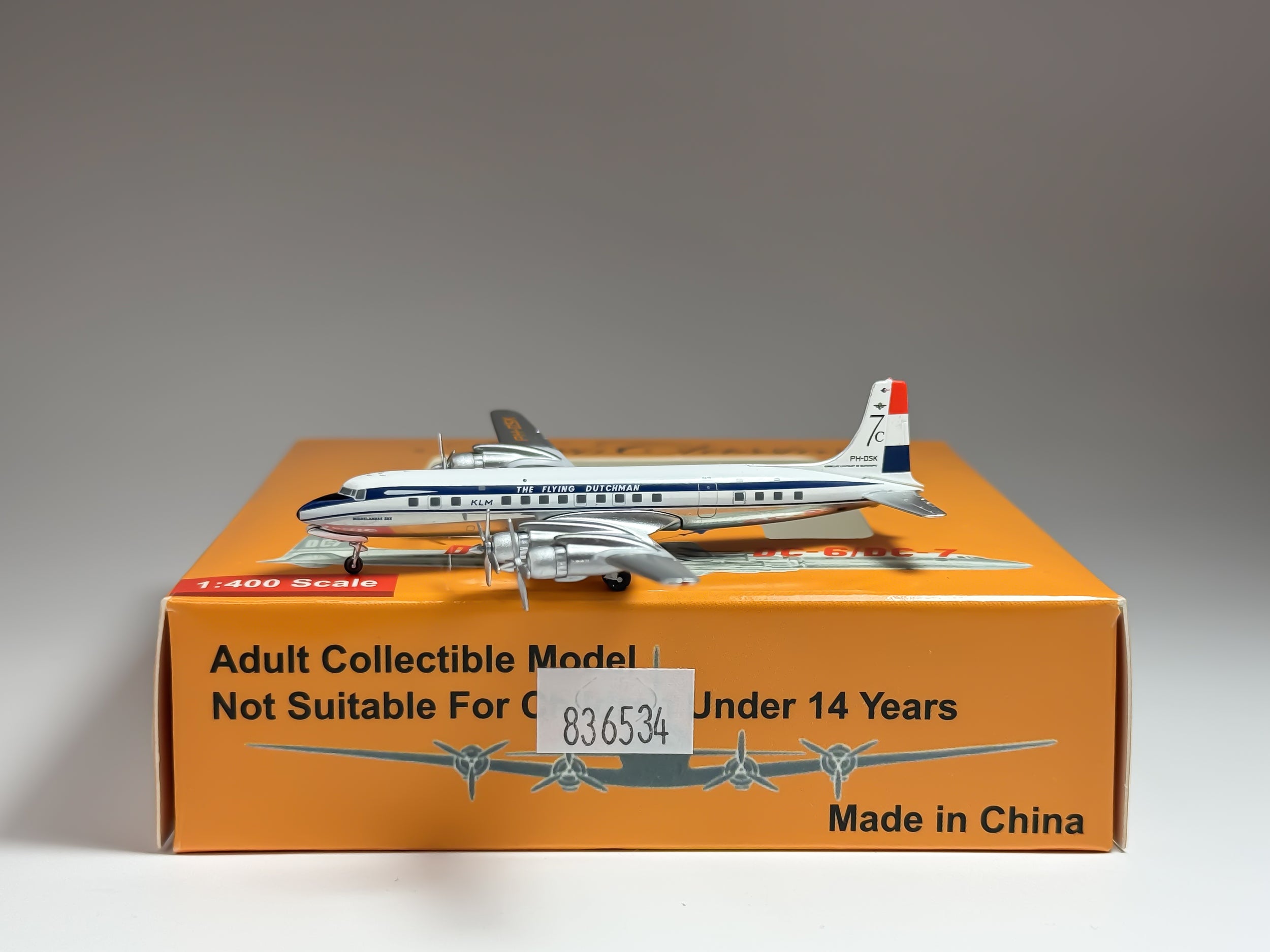 KLM Royal Dutch Airlines Douglas DC-7 1:400 Aeroclassics PH-DSK (ACPHDSK)