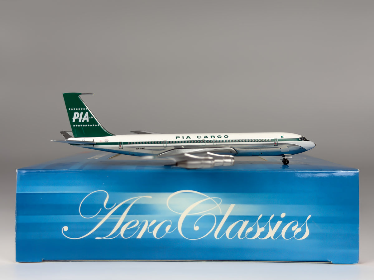 Pakistan International Cargo (PIA) Boeing 707-300 1:400 Aeroclassics AP-AWD (ACPIA100107B)