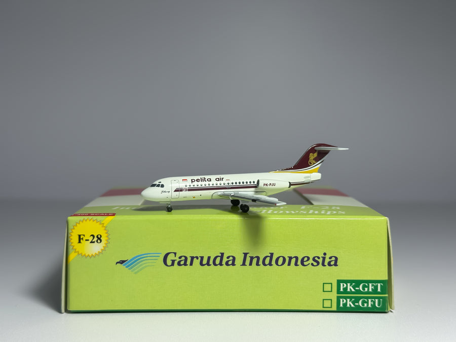 Pelita Air Fokker F-28 1:400 Aeroclassics PK-PJU (ACPKPJU)