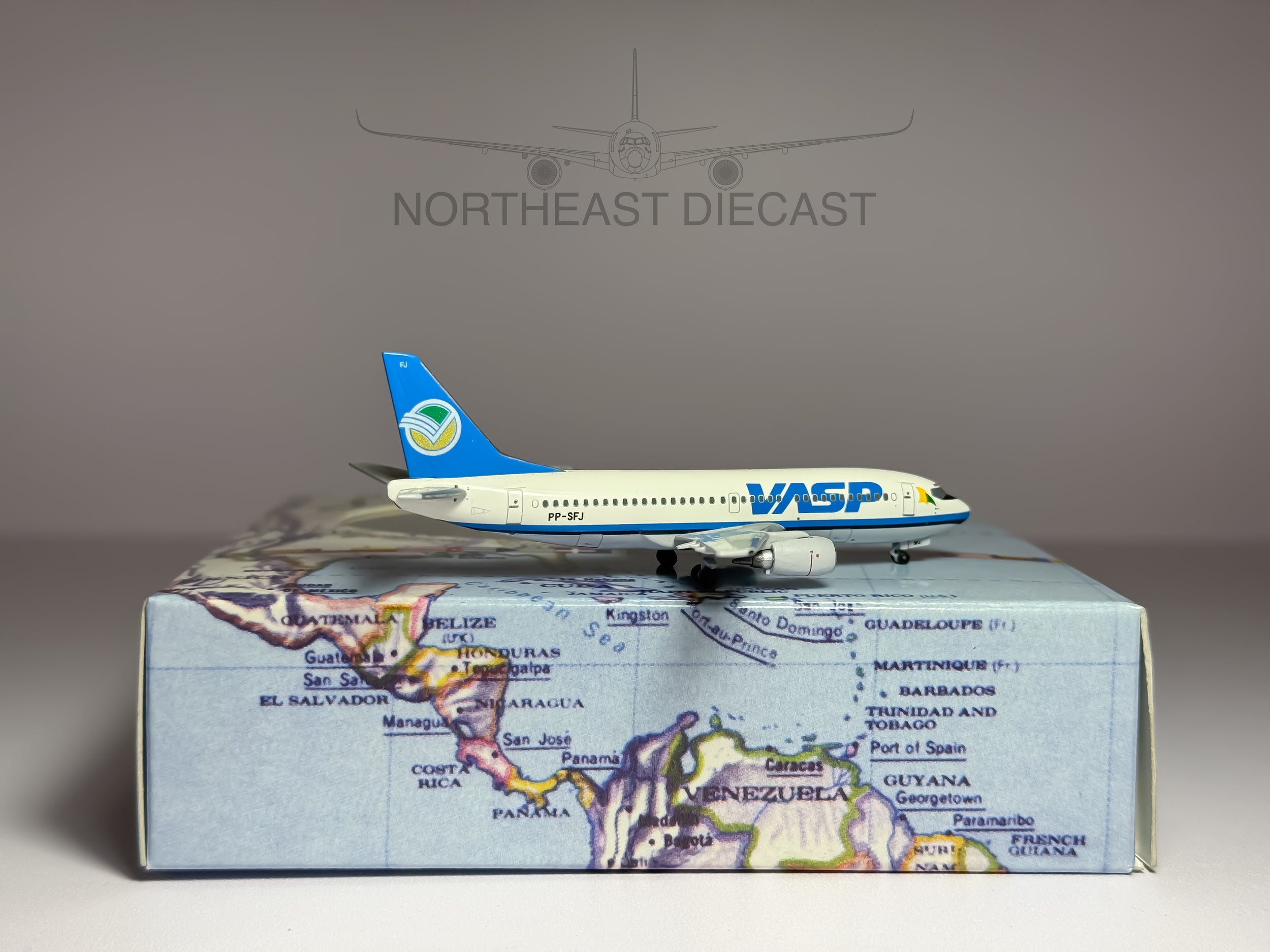 VASP Boeing 737-300 1:400 Aeroclassics PP-SFJ (ACPPSFJ)