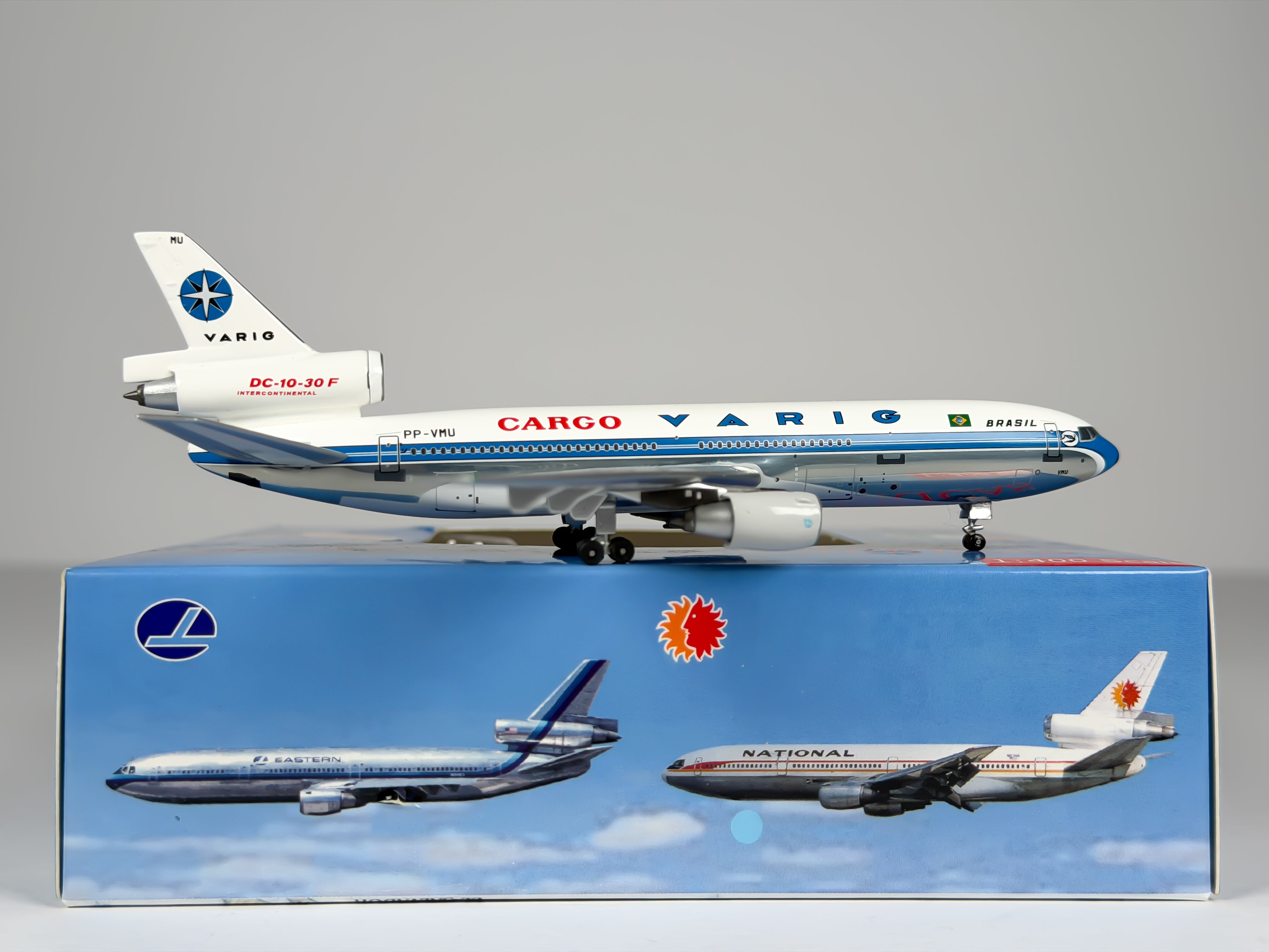 VARIG Cargo McDonnell Douglas DC-10-30 1:400 Aeroclassics PP-VMU (ACPPVMU)