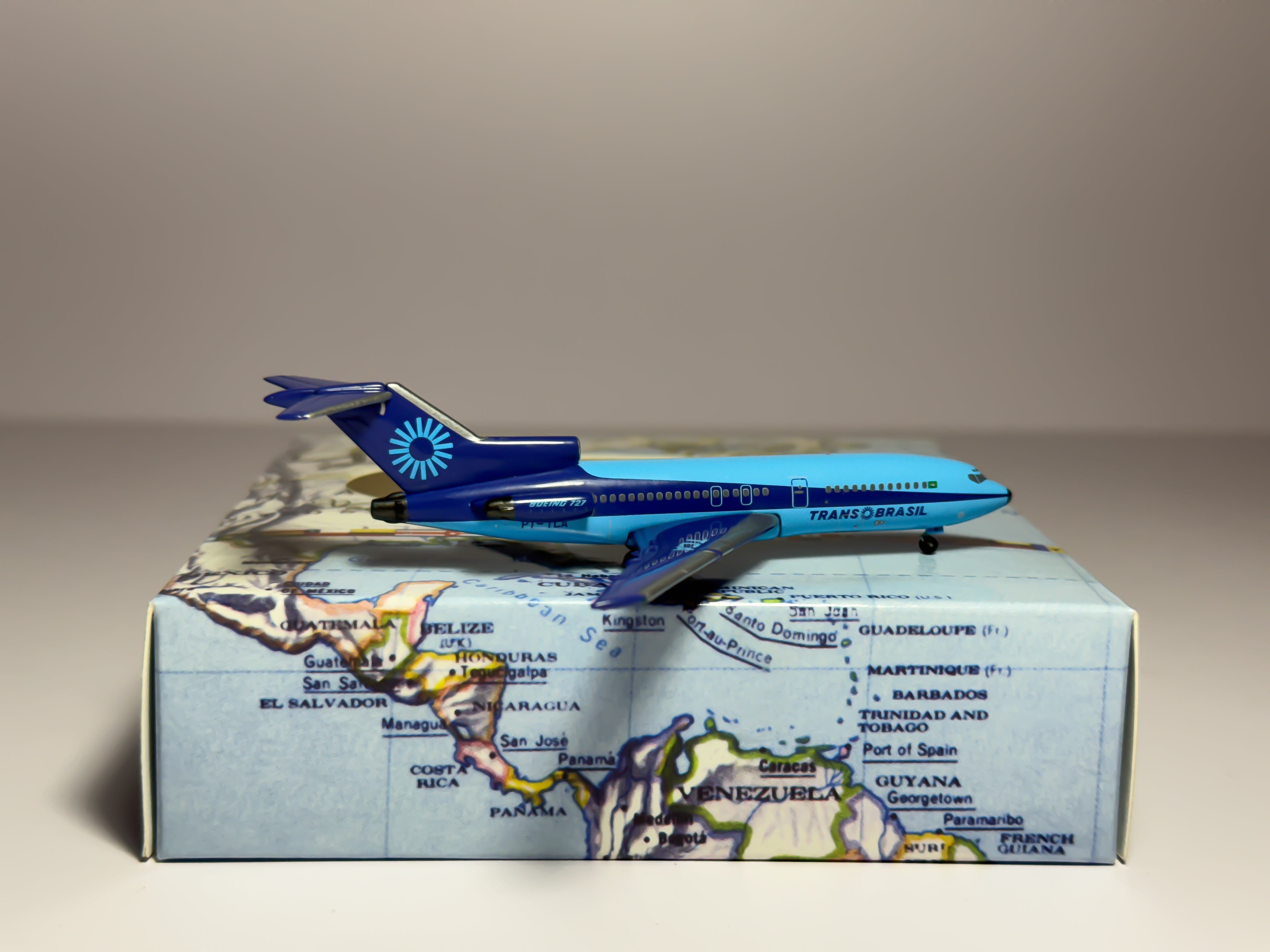 Trans Brasil Boeing 727-100 1:400 Aeroclassics PT-TCA (ACPTTCA)
