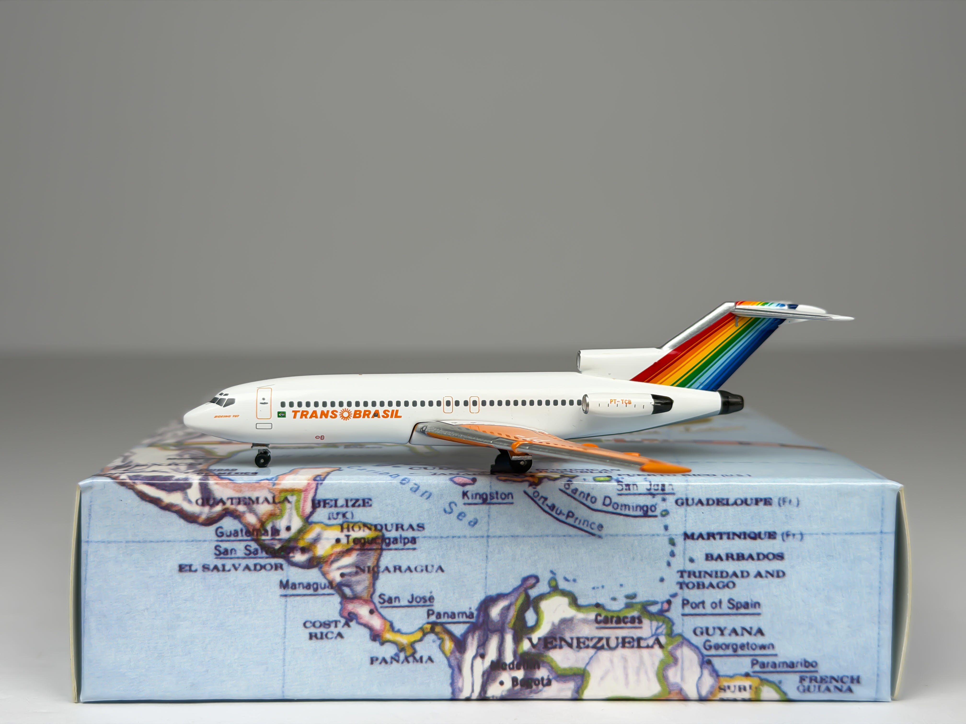 Trans Brasil Boeing 727-100 1:400 Aeroclassics PT-TCB (ACPTTCB)