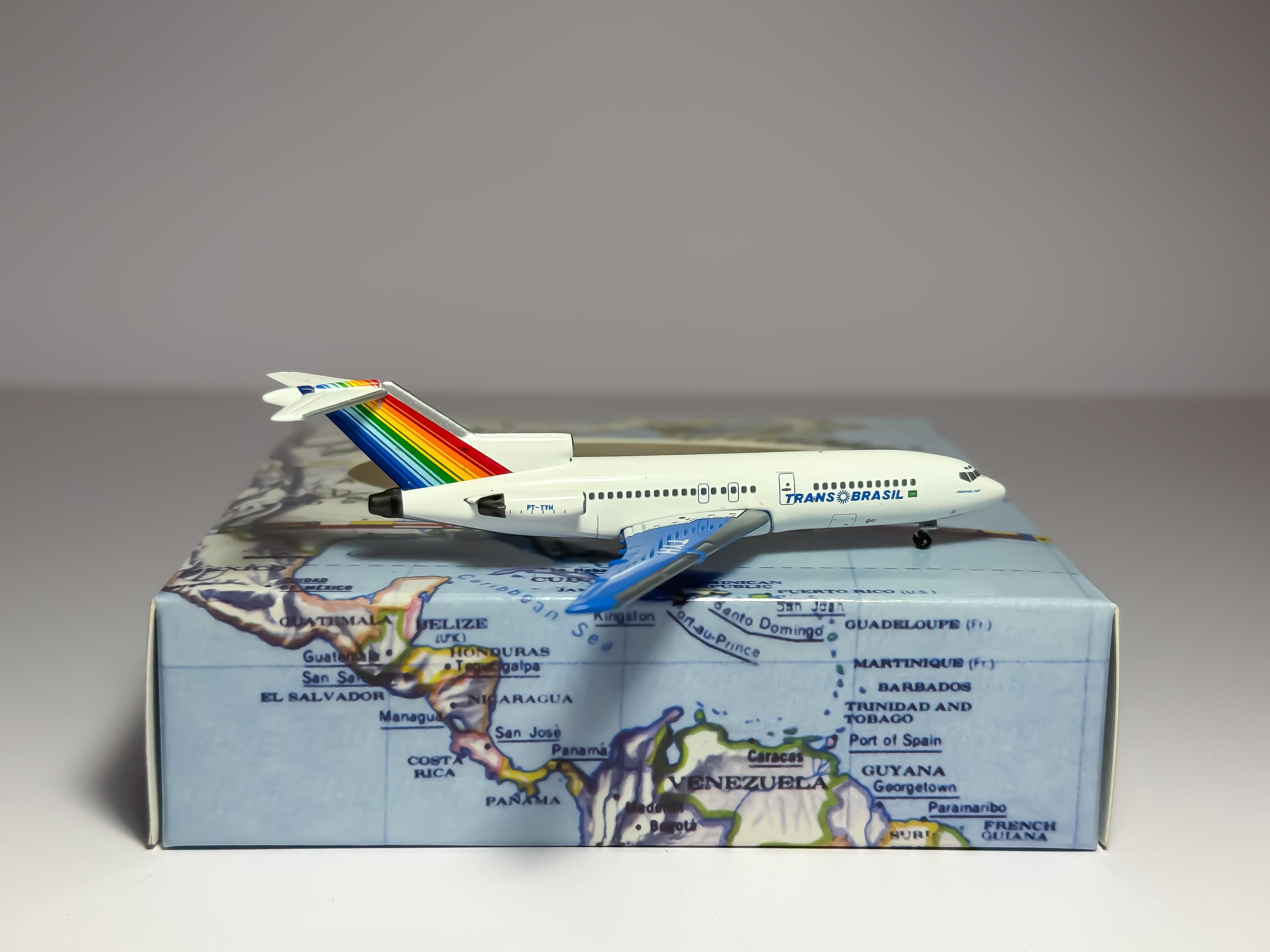 Trans Brasil Boeing 727-100 1:400 Aeroclassics PT-TYH (ACPTTYH)
