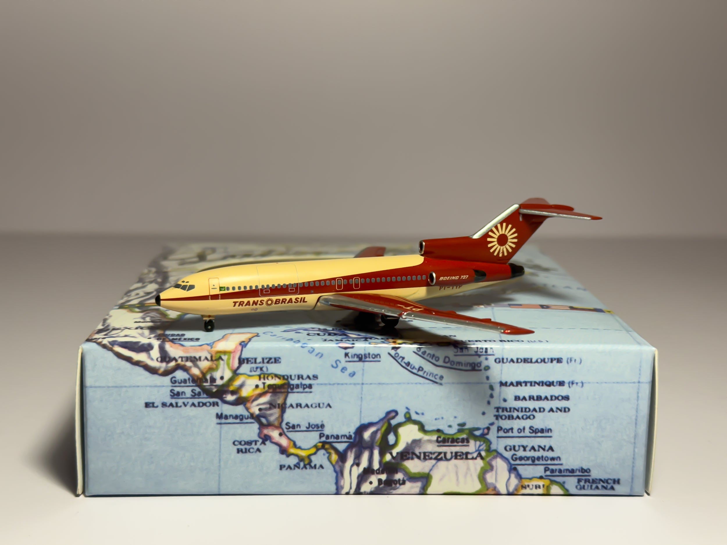 Trans Brasil Boeing 727-100 1:400 Aeroclassics PT-TYP (ACPTTYP)