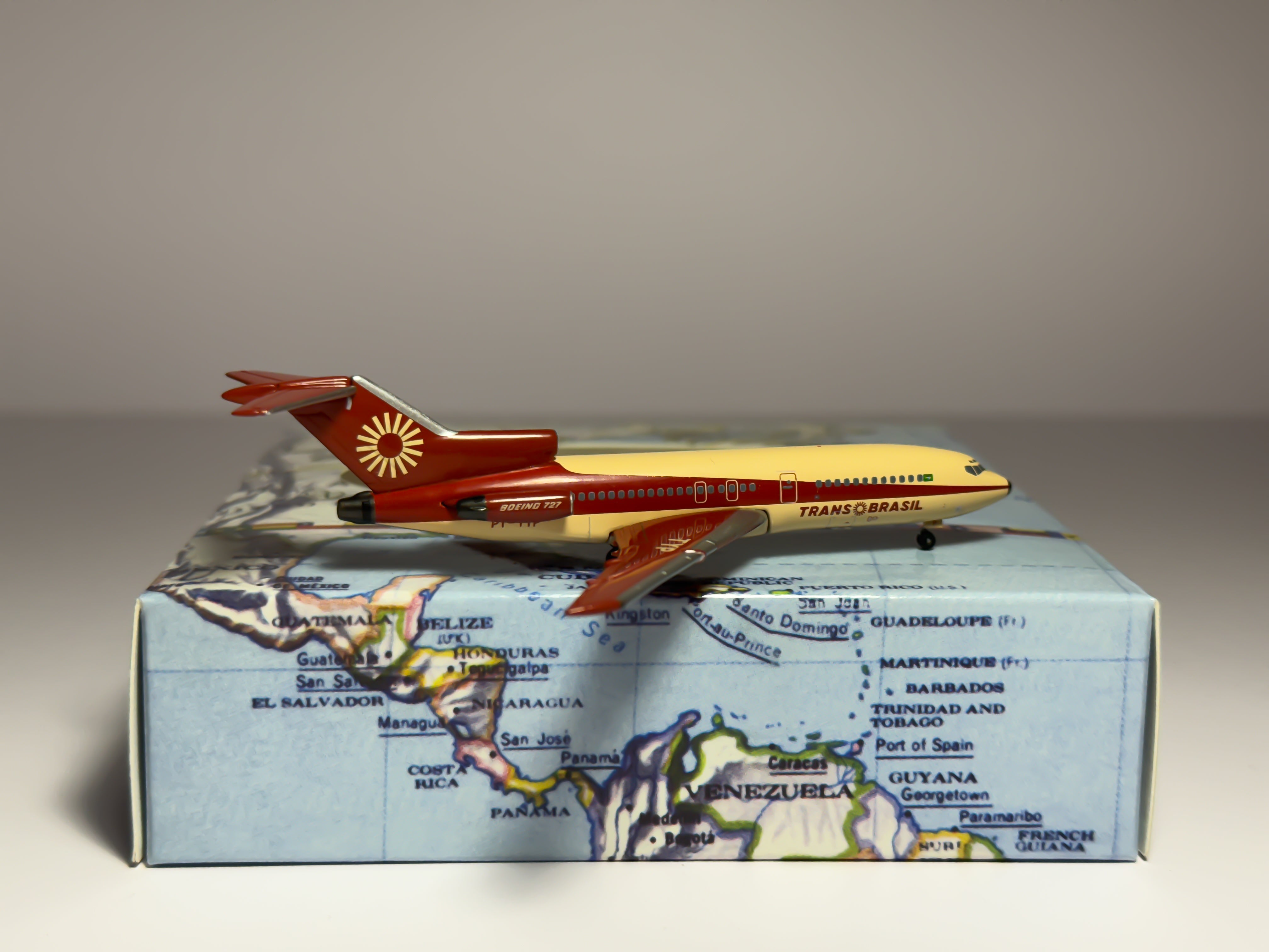 Trans Brasil Boeing 727-100 1:400 Aeroclassics PT-TYP (ACPTTYP)