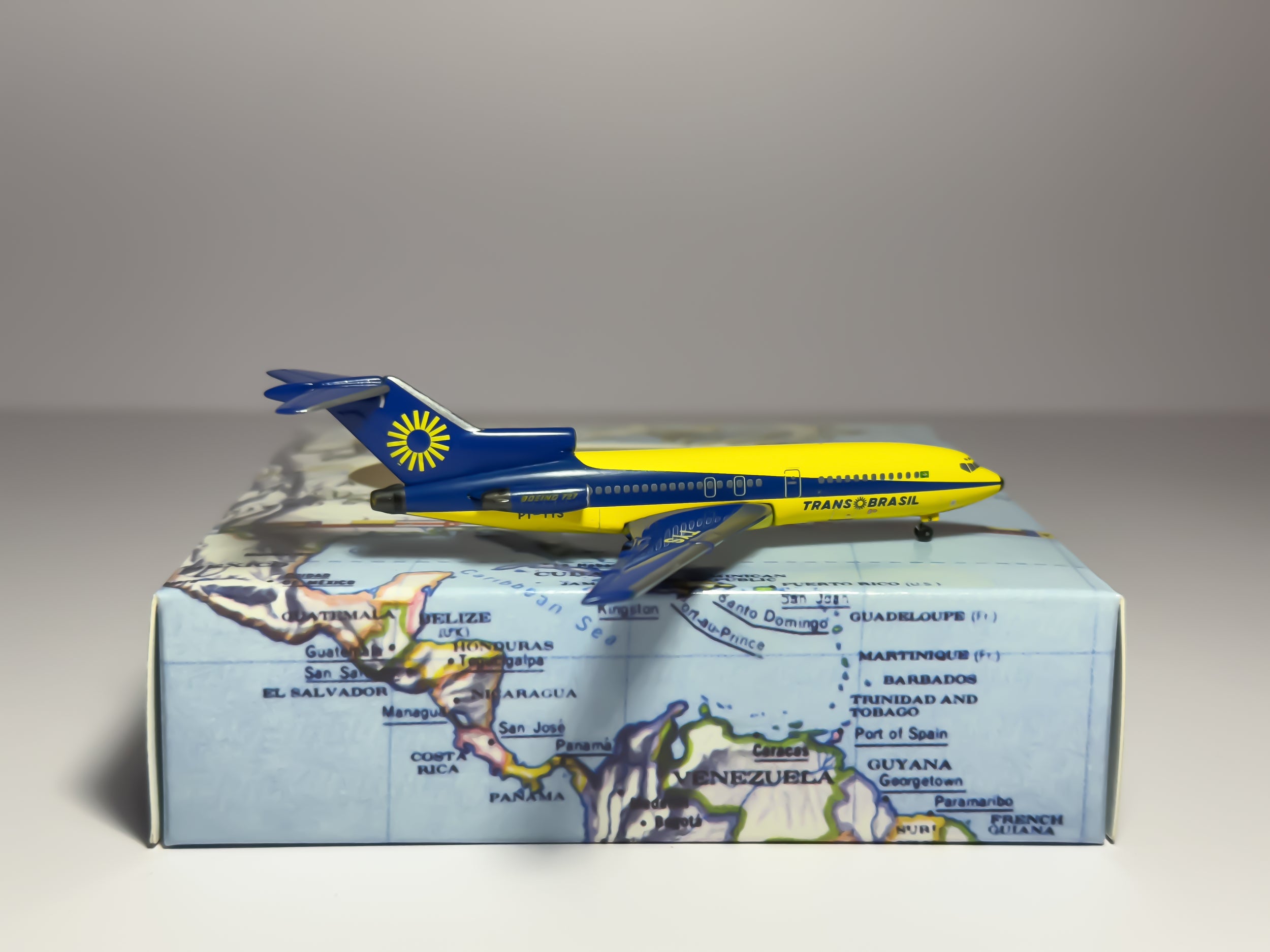 Trans Brasil Boeing 727-100 1:400 Aeroclassics PT-TYS (ACPTTYS)