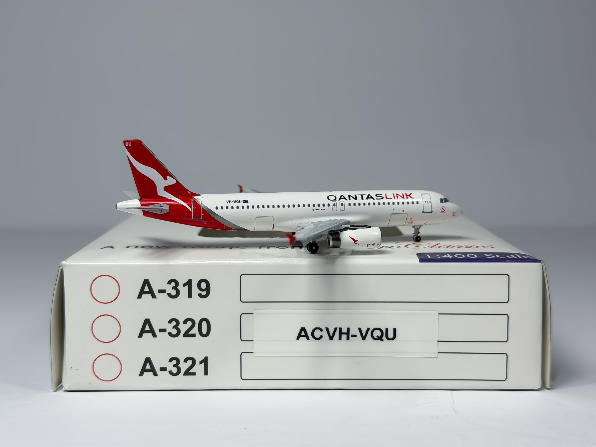 Qantas Link Airbus A320 1:400 Aeroclassics VH-VQU (ACQFA1018)