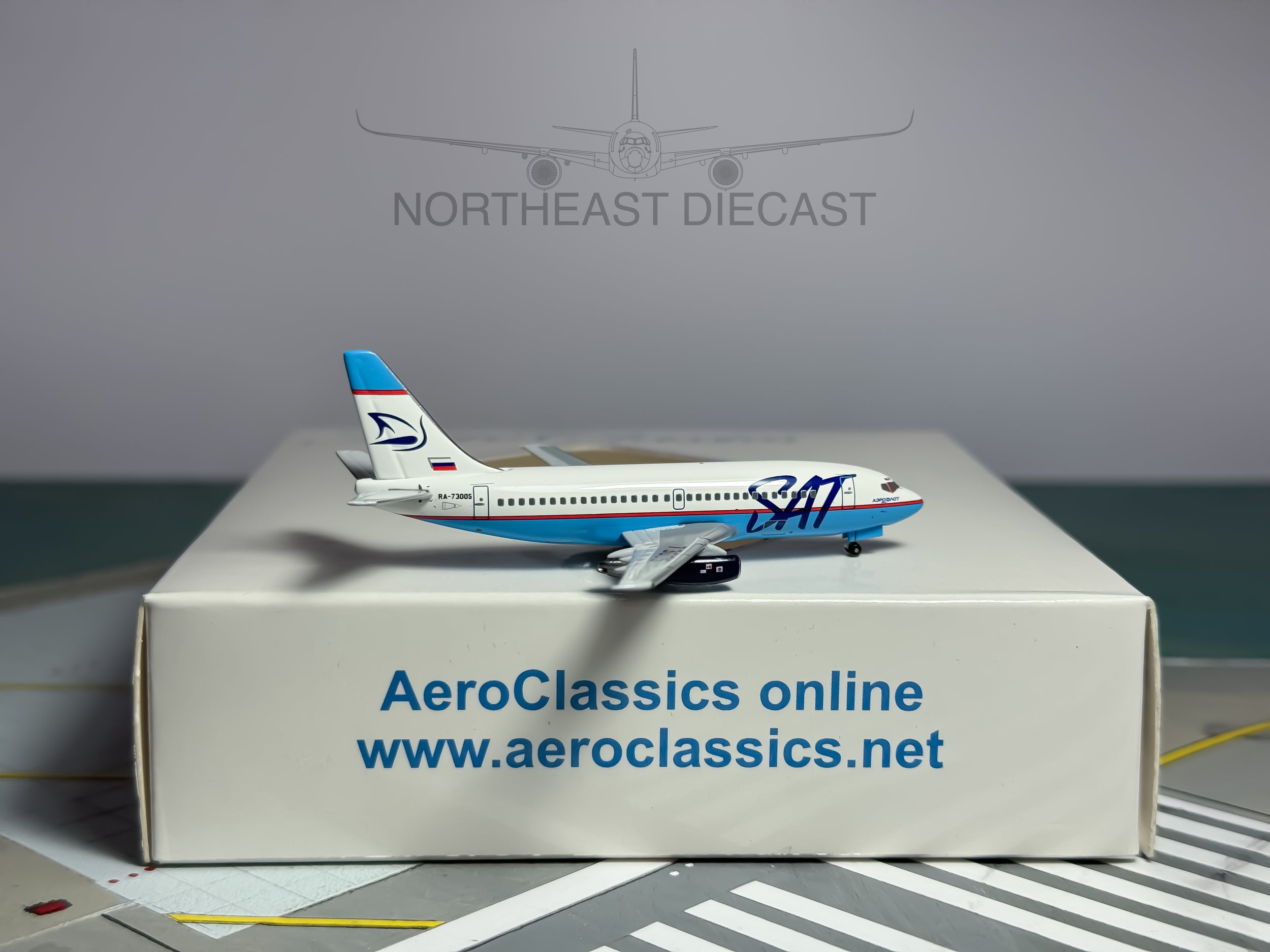 SAT Airlines Boeing 737-200 1:400 Aeroclassics RA-73005 (ACRA73005)
