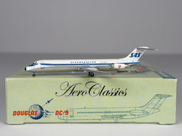 Scandinavian Airlines (SAS) Douglas DC-9-40 1:400 Aeroclassics SE-DBW (ACSAS0308)