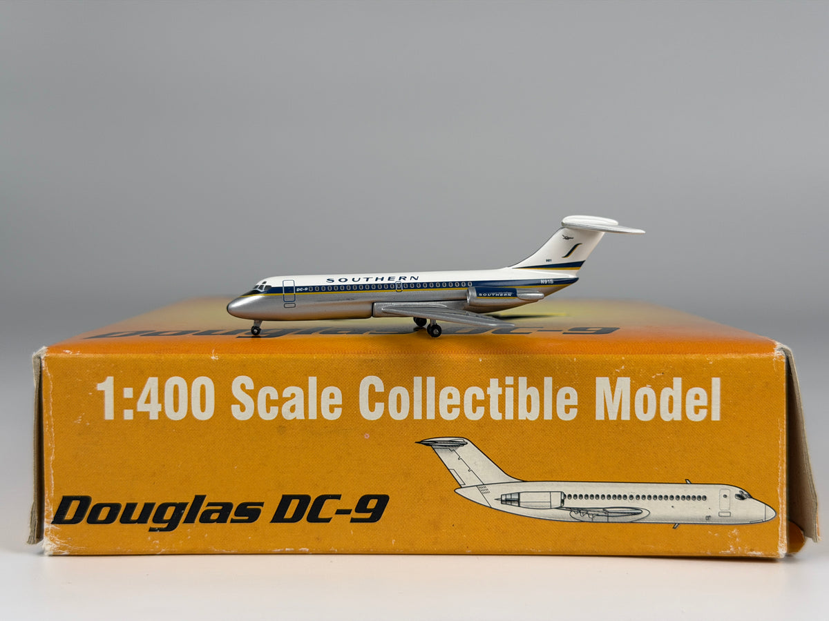 Southern Airways Douglas DC-9-10 1:400 Aeroclassics N91S (ACSOU056)