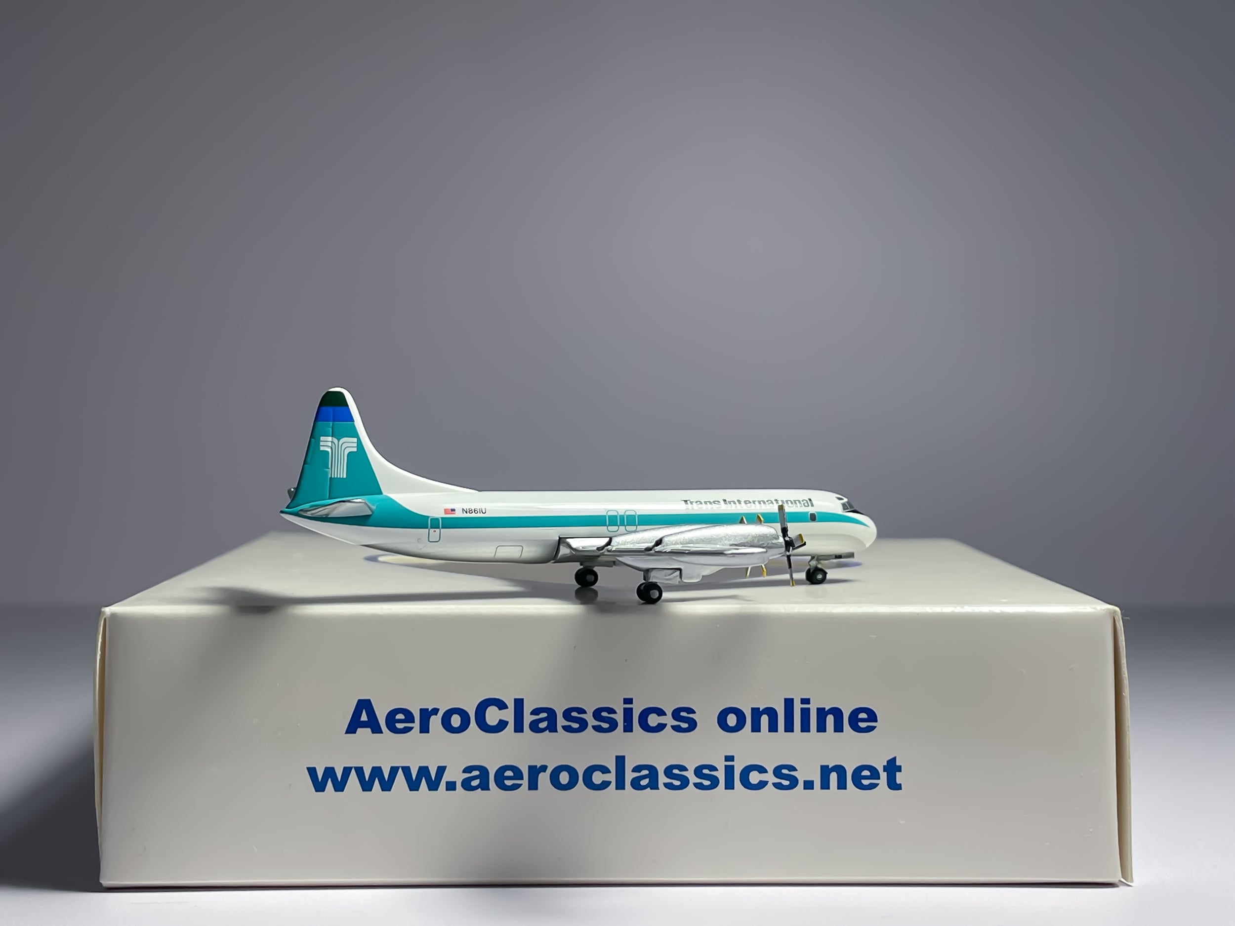Trans International Airlines Lockheed L-188 Electra 1:400 Aeroclassics N861U (ACTVA016)