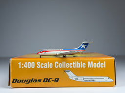 Texas International Douglas DC-9-10 1:400 Aeroclassics N1302T (ACTXI064)
