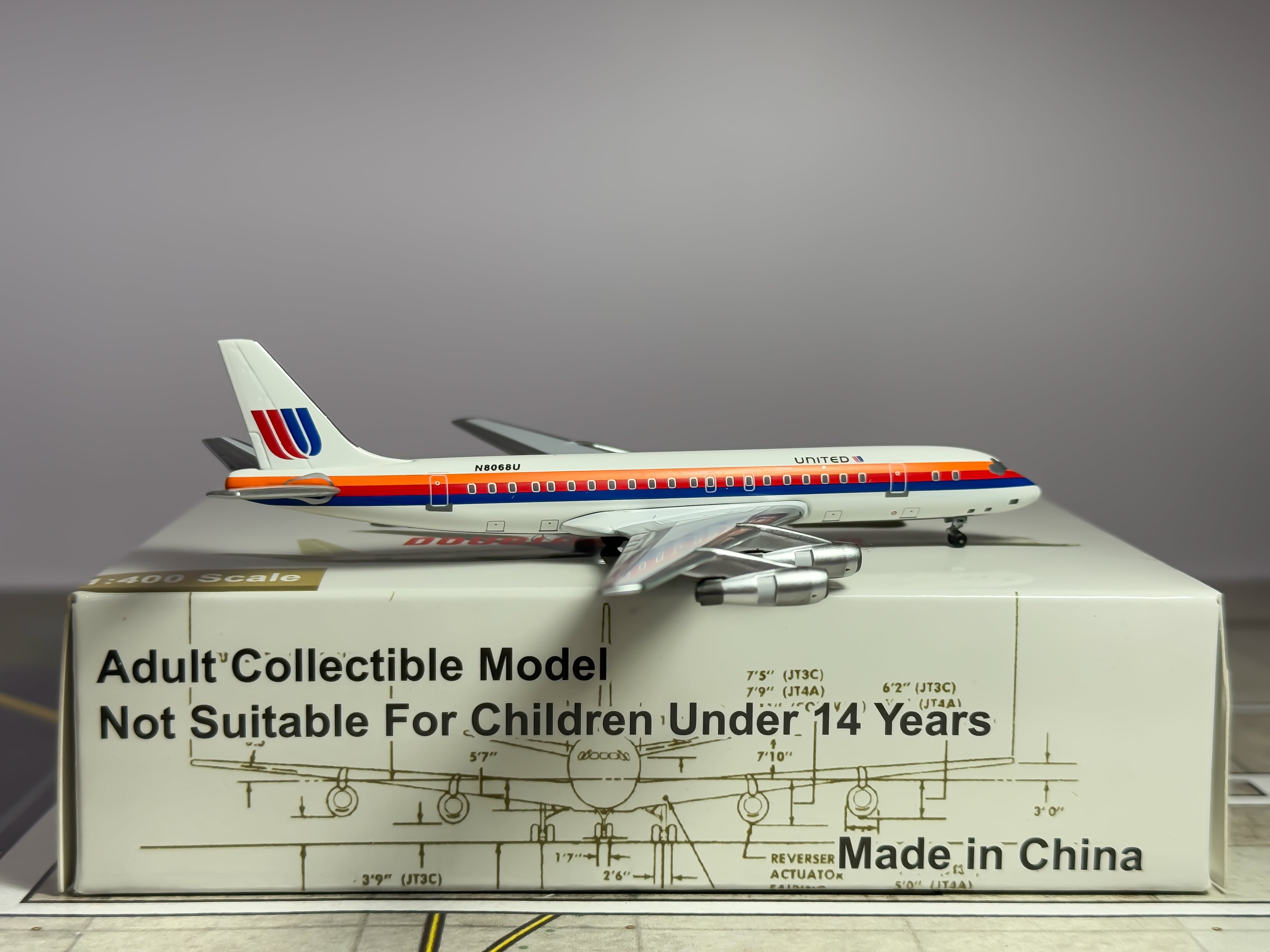 United Airlines Douglas DC-8-61 1:400 Aeroclassics N8068U (ACUAL0213)