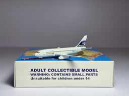 Air Vanuatu Boeing 737-200 1:400 Aeroclassics VH-CZM (ACVHCZM)