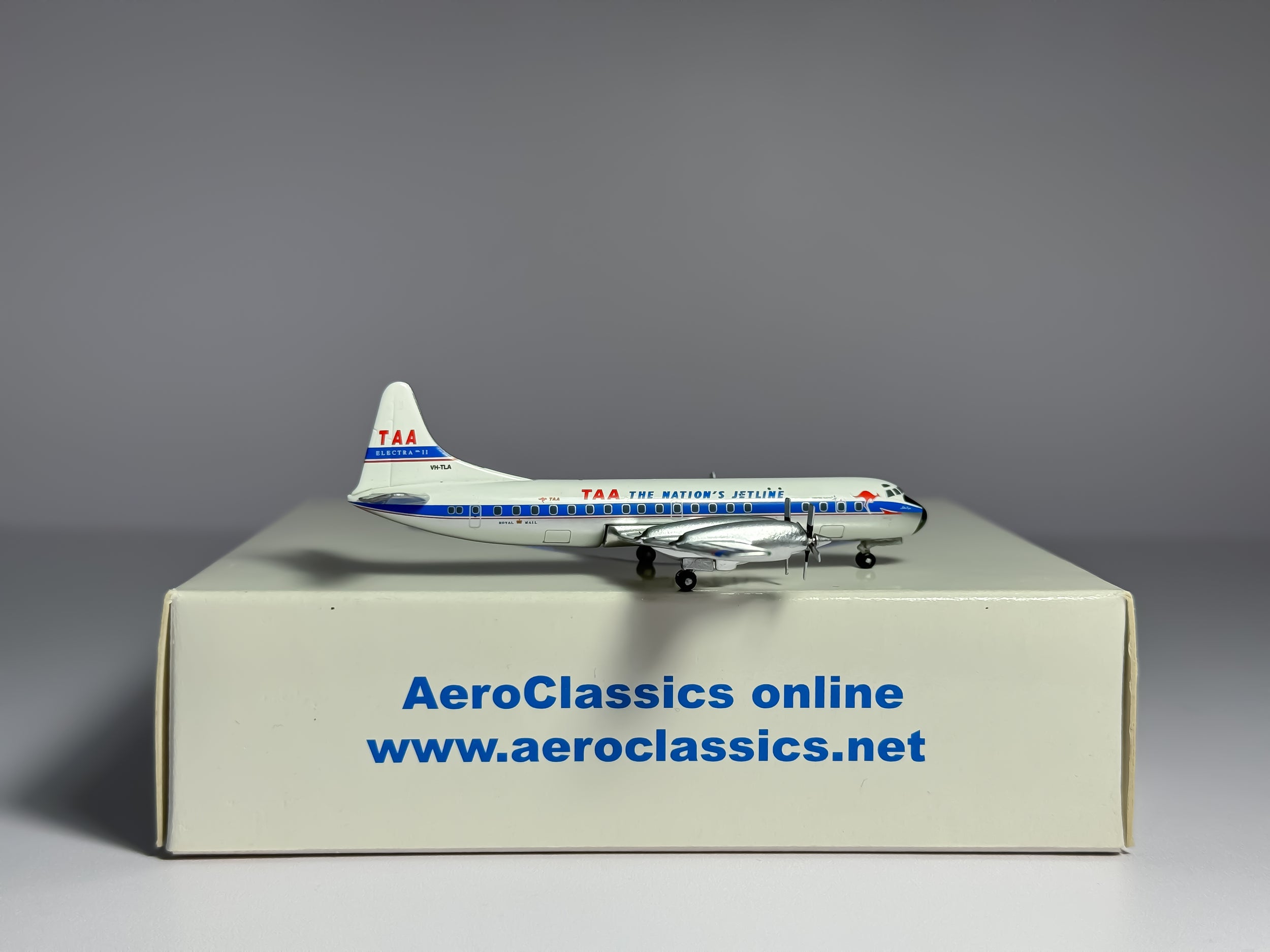 Trans Australia TAA Lockheed L-188 Electra 1:400 Aeroclassics VH-TLA (ACVHTLA)