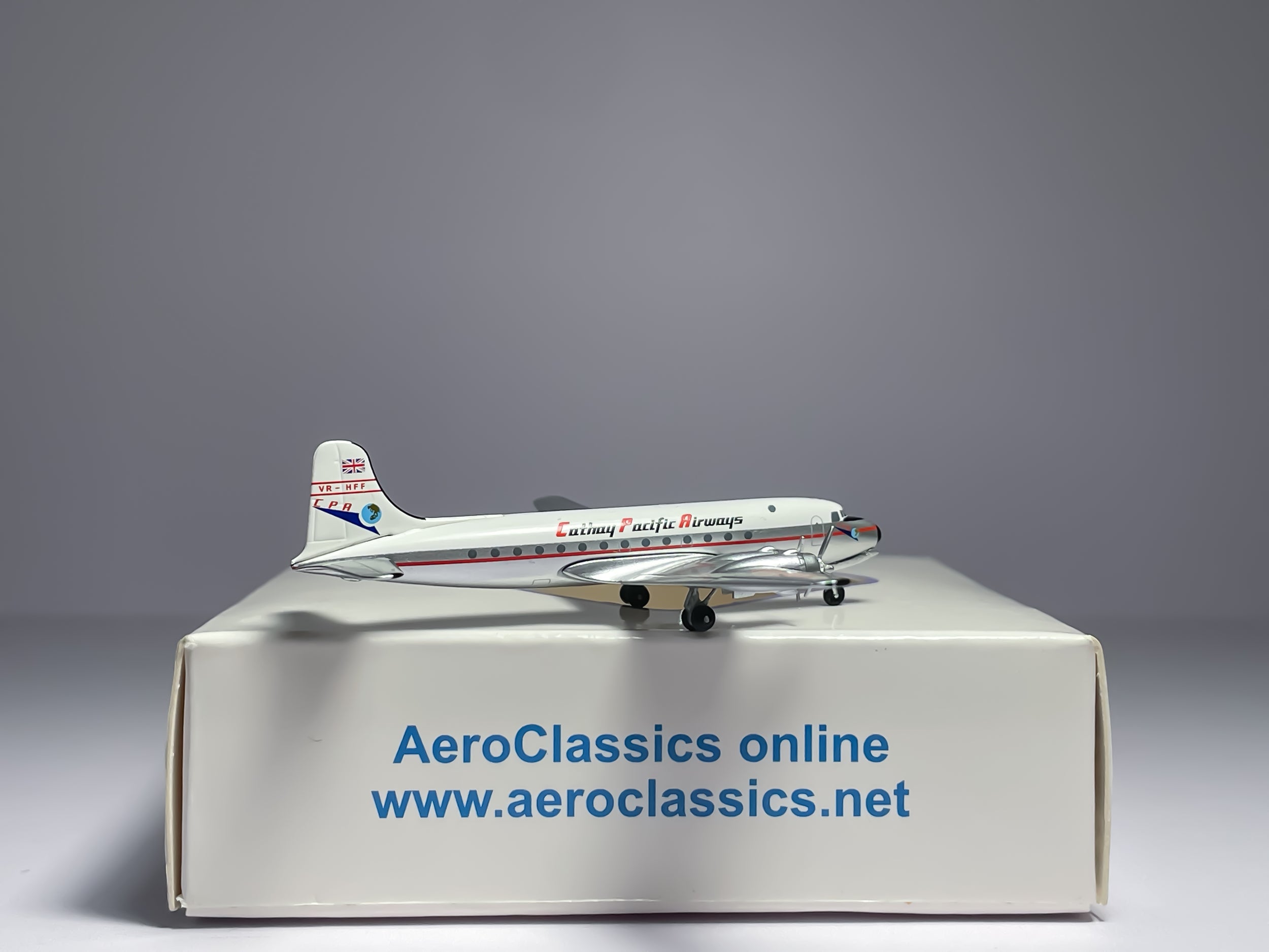 Cathay Pacific Douglas C-47 1:400 Aeroclassics VR-HFF (ACVRHFF)