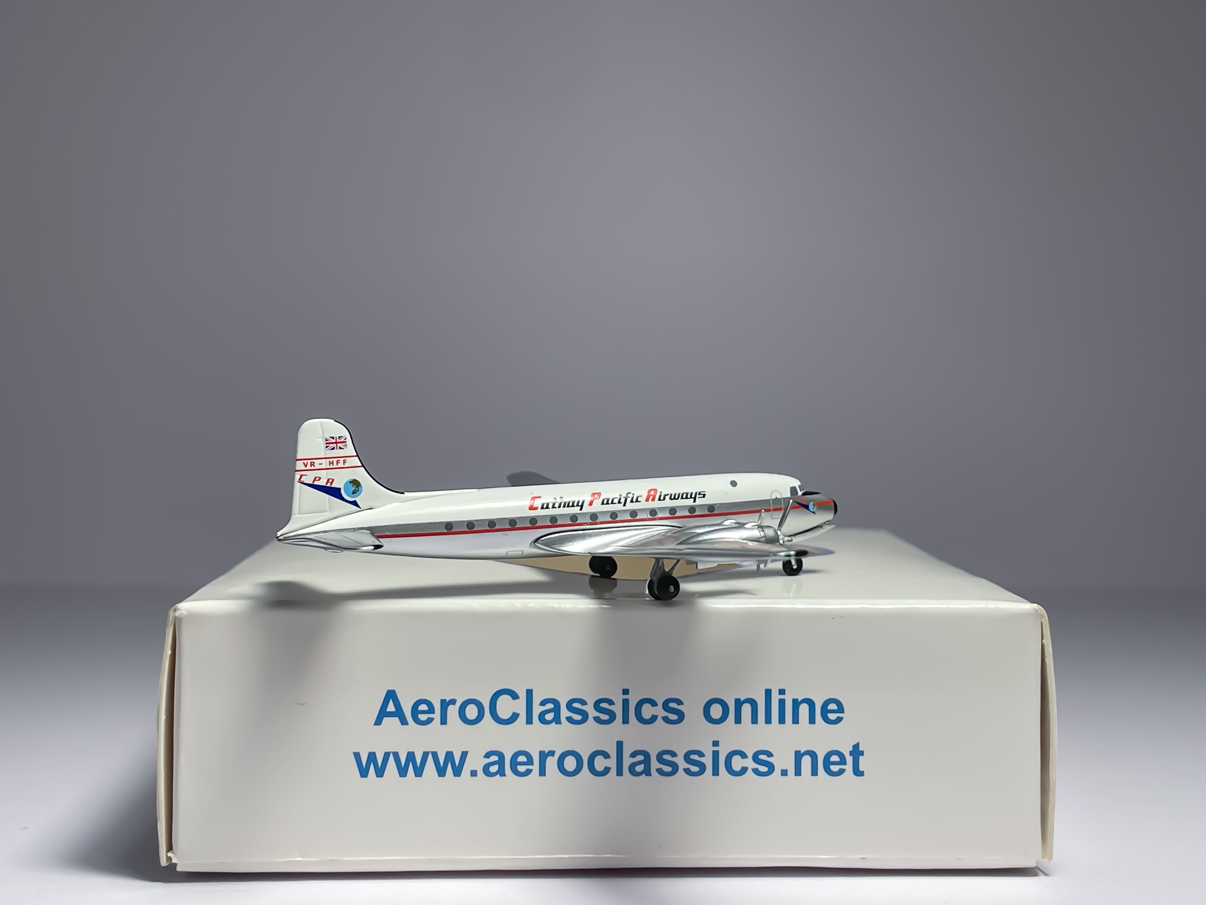 Cathay Pacific Douglas C-47 1:400 Aeroclassics VR-HFF (ACVRHFF)